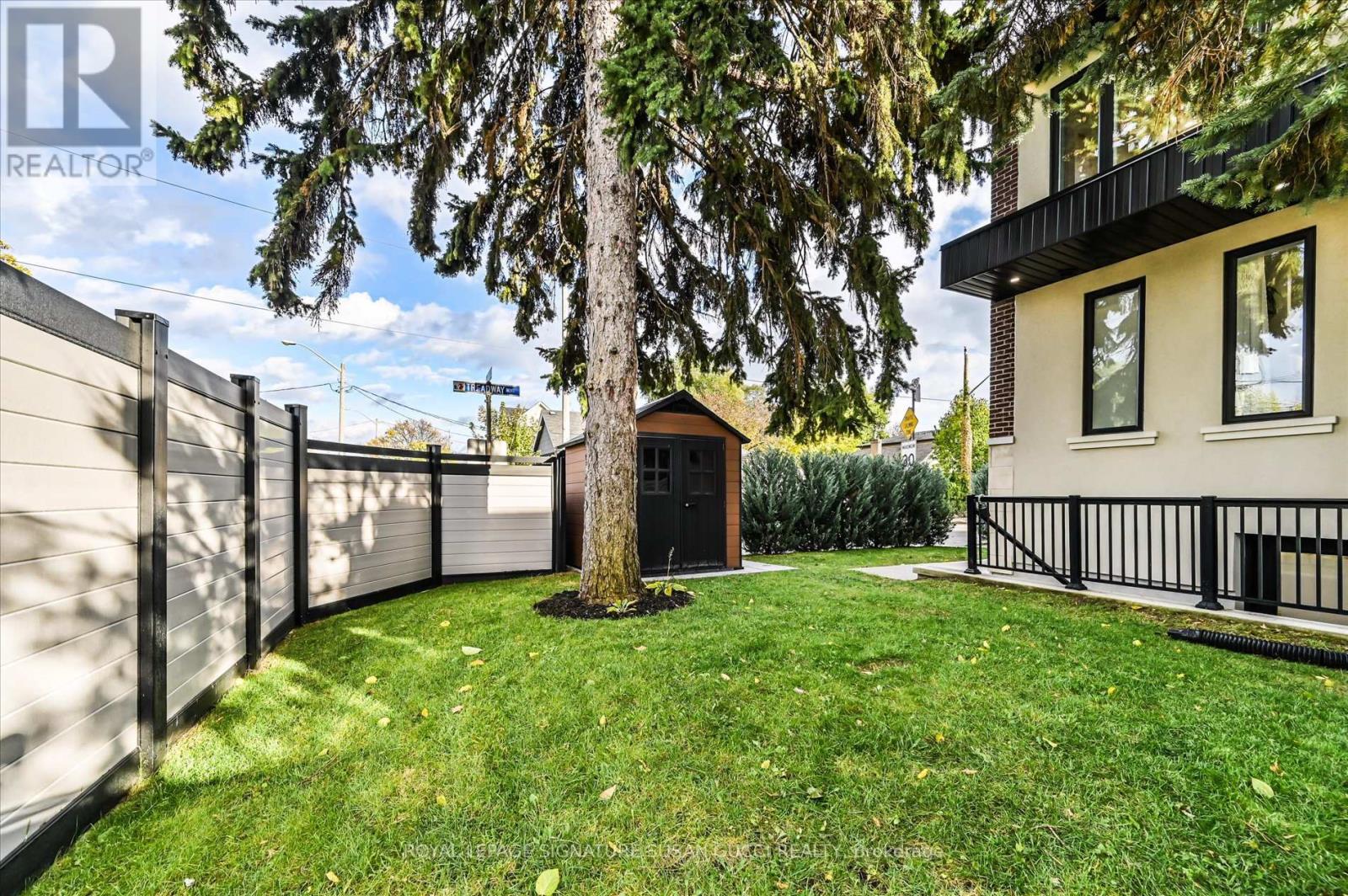 32 Treadway Boulevard, Toronto, Ontario  M4C 2Z7 - Photo 41 - E12783980