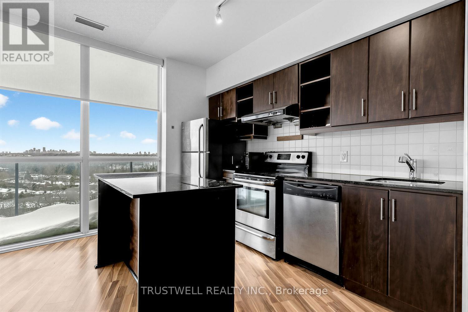 Ph21 - 35 Brian Peck Crescent, Toronto, Ontario  M4G 0A5 - Photo 5 - C12741248