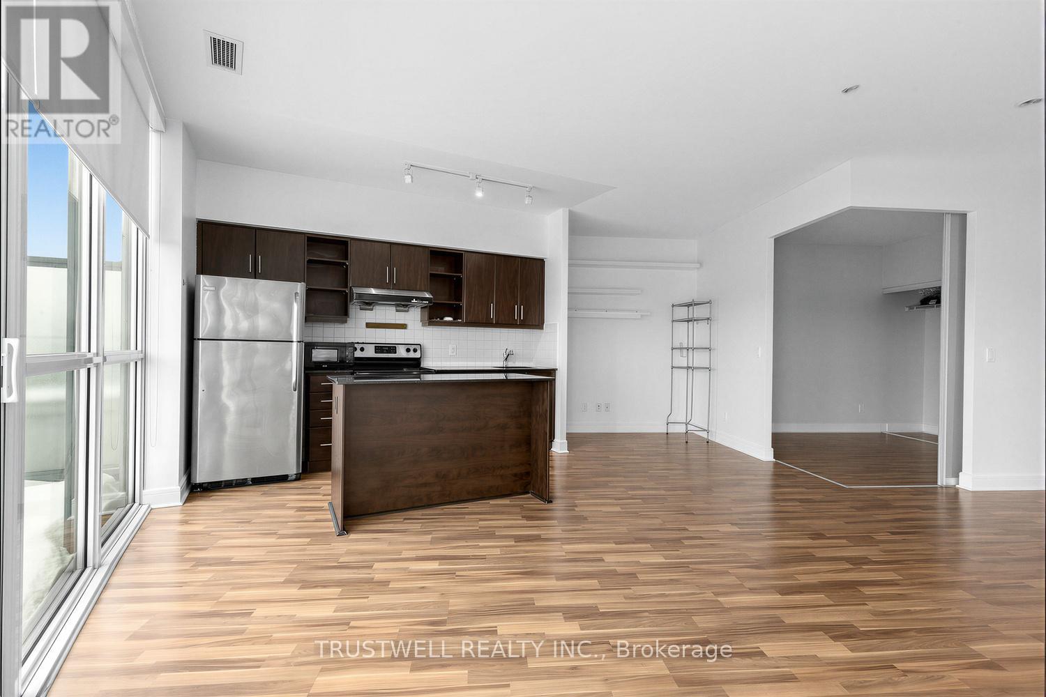 Ph21 - 35 Brian Peck Crescent, Toronto, Ontario  M4G 0A5 - Photo 7 - C12741248