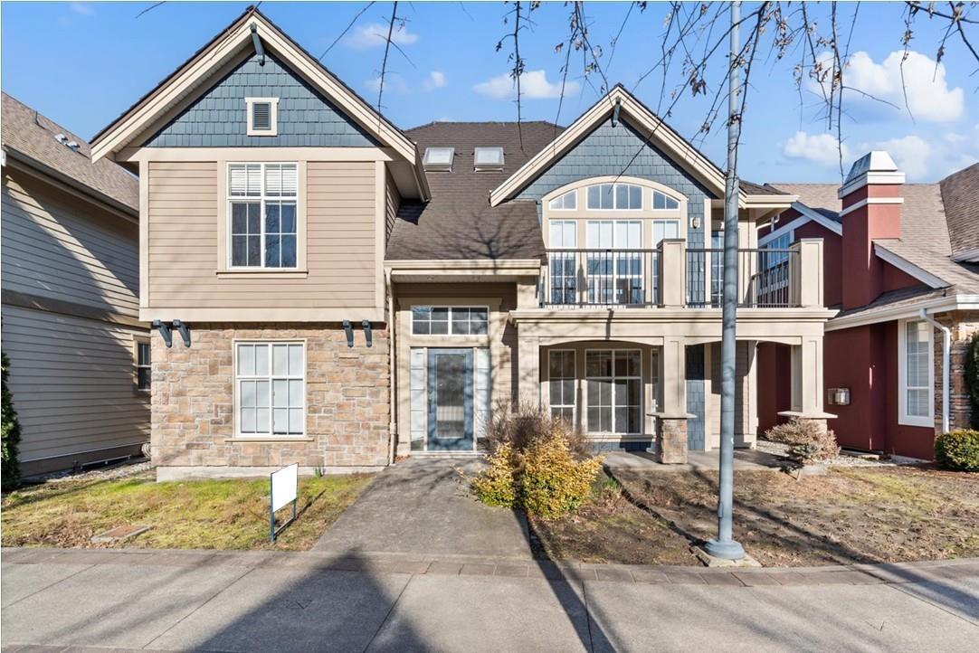 5895 GARRISON BOULEVARD|Garrison Crossing, Chilliwack, British Columbia