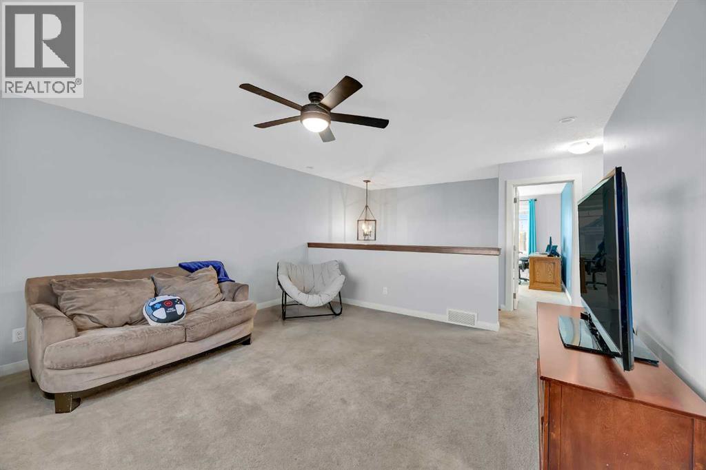 264 Boulder Creek Crescent Se, Langdon, Alberta  T0J 1X3 - Photo 18 - A2272417