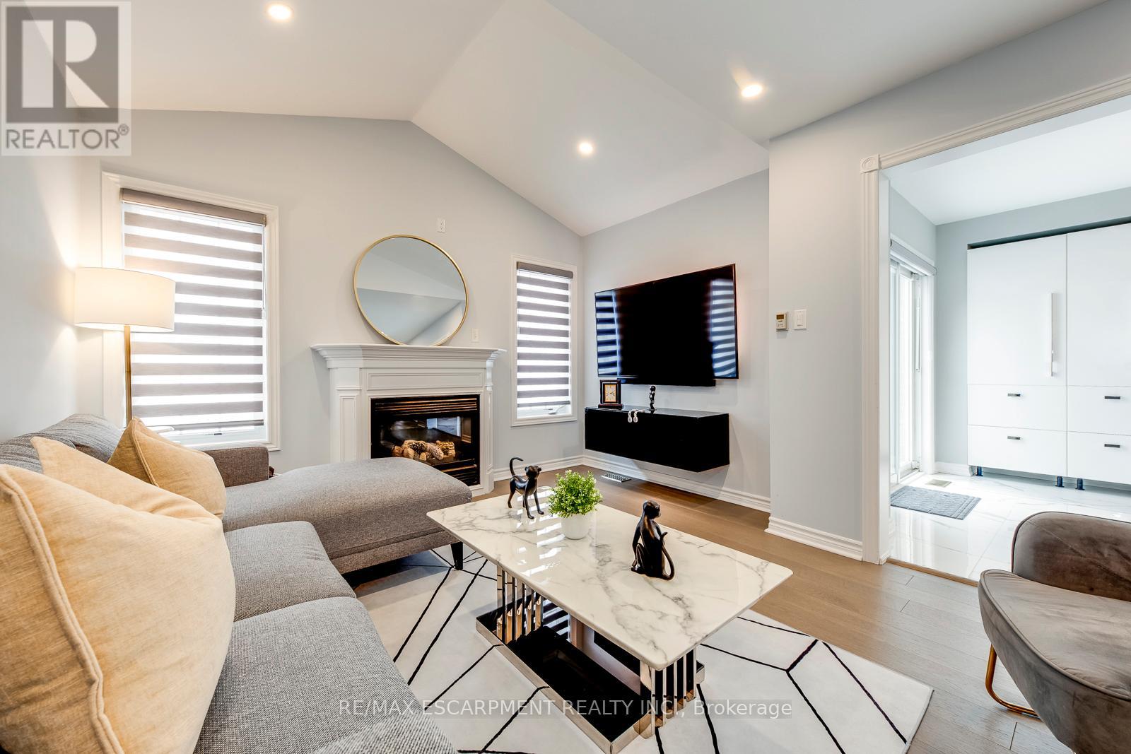 80 Beaverbrook Crescent, Vaughan, Ontario L6A 3T3 - Photo 13 - N12783948