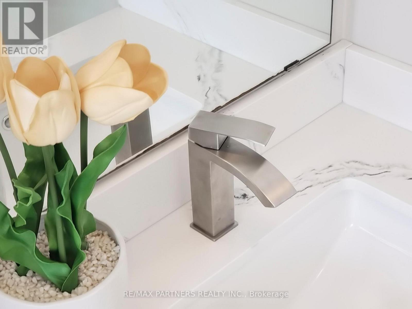 49 Charles Sturdy Road, Markham, Ontario  L6C 3E8 - Photo 22 - N12783964