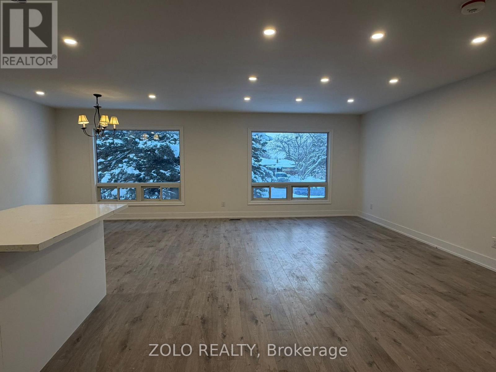 3 Highcroft Road, Barrie (Allandale Heights), Ontario L4N 2X3 - Photo 3 - S12783942