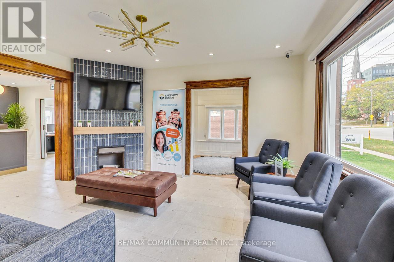 123 Collier Street, Barrie, Ontario  L4M 1H5 - Photo 2 - S12784006