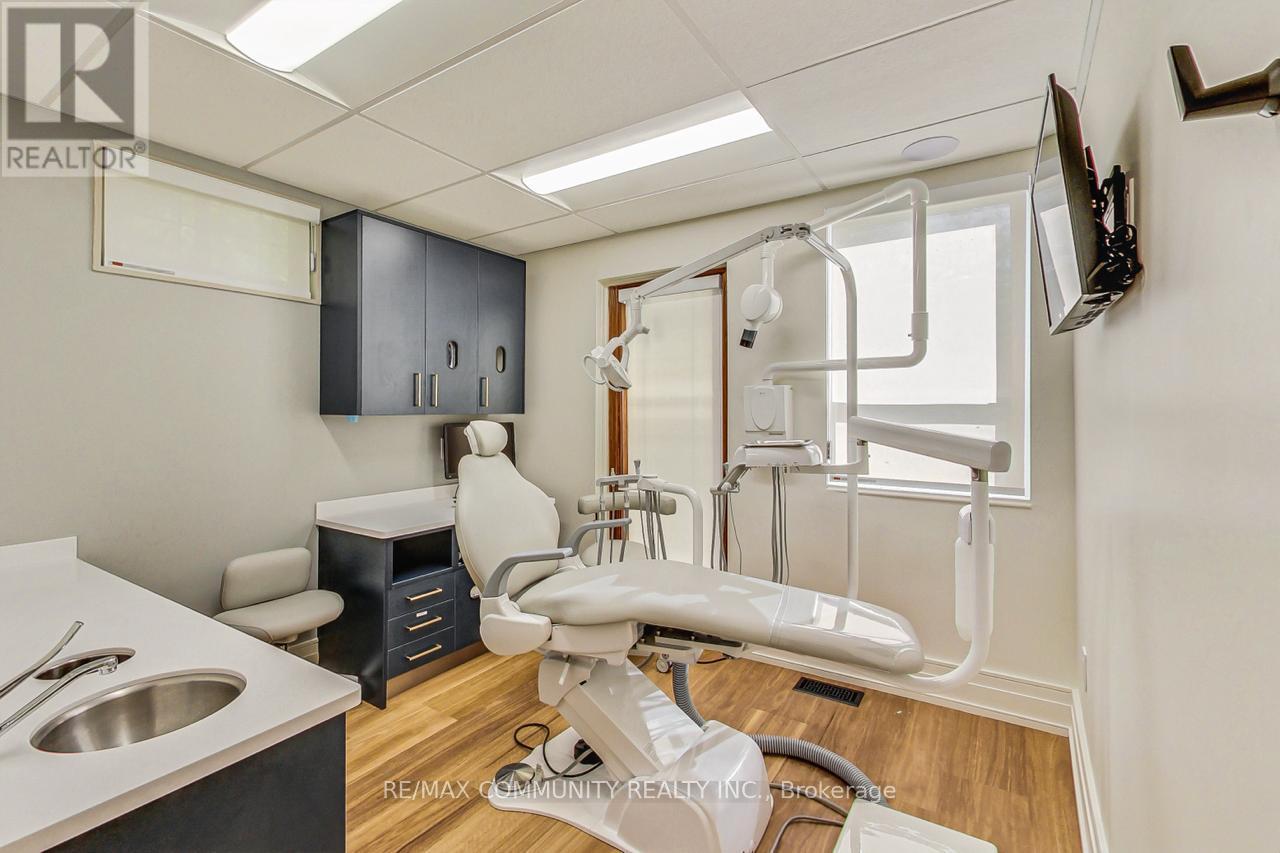 123 Collier Street, Barrie, Ontario  L4M 1H5 - Photo 9 - S12784006