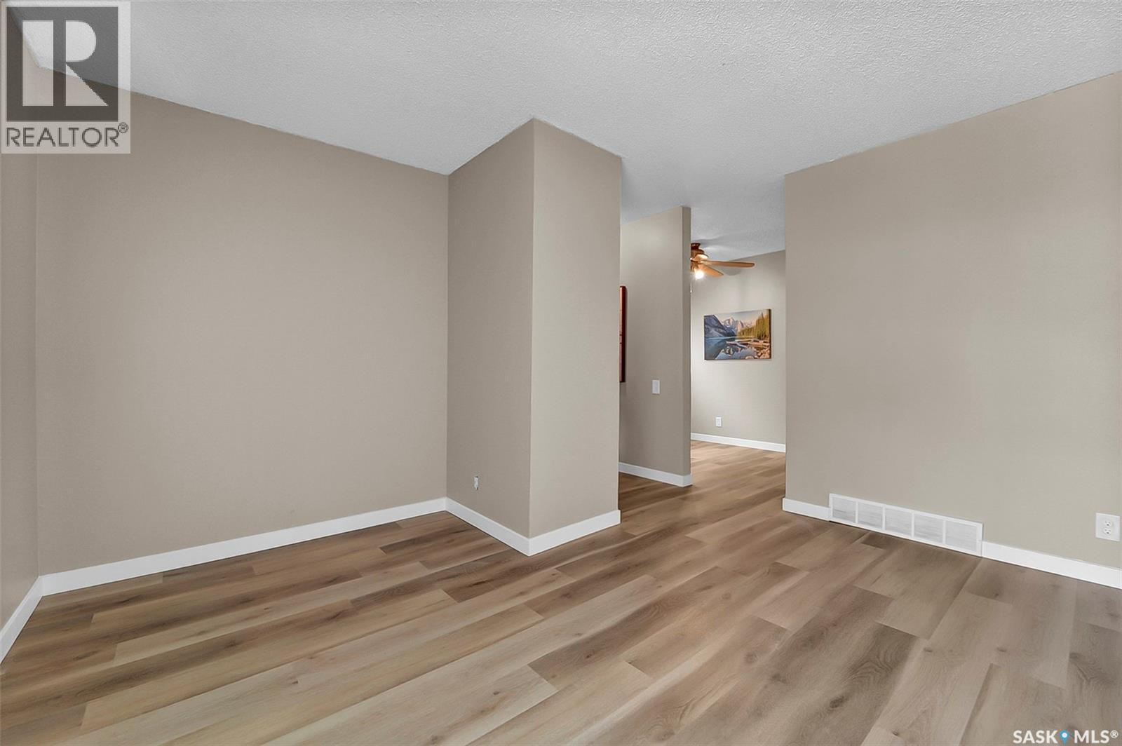 1627-1629 B Avenue N, Saskatoon, Saskatchewan  S7L 1H2 - Photo 6 - SK028406