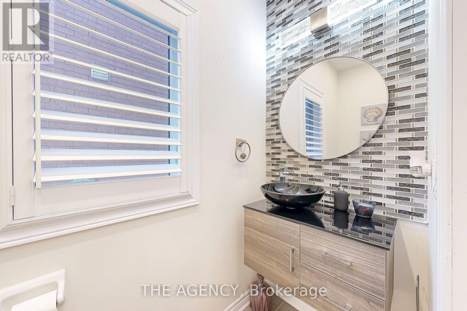 229 Andrews Trail, Milton, Ontario  L9T 6S6 - Photo 8 - W12783932