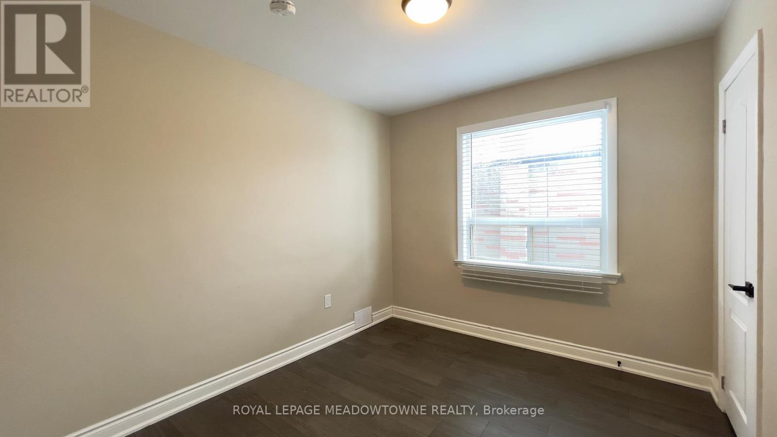 Main - 4 Keats Avenue, Halton Hills, Ontario  L7G 1T4 - Photo 15 - W12784004