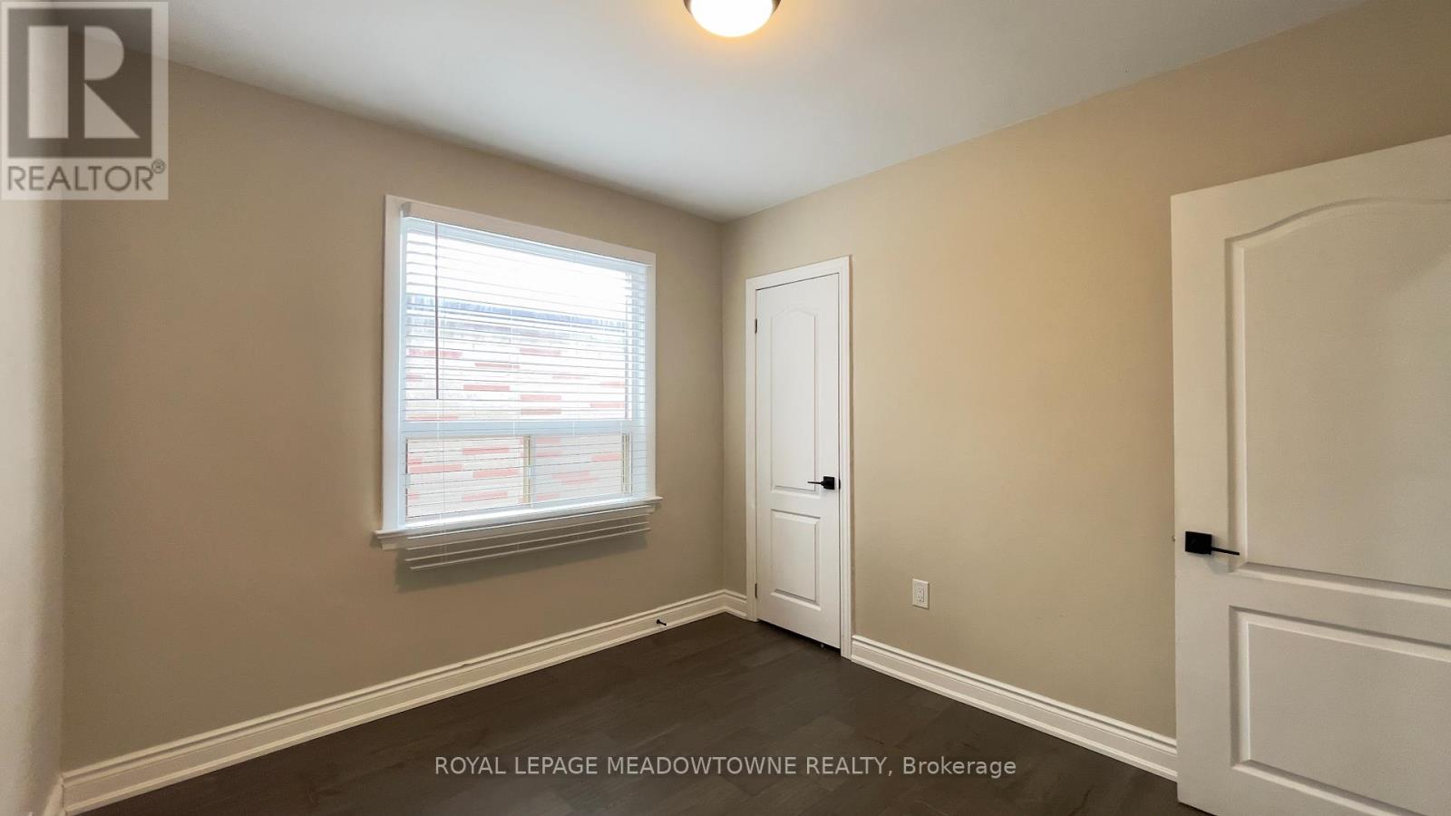 Main - 4 Keats Avenue, Halton Hills, Ontario  L7G 1T4 - Photo 18 - W12784004