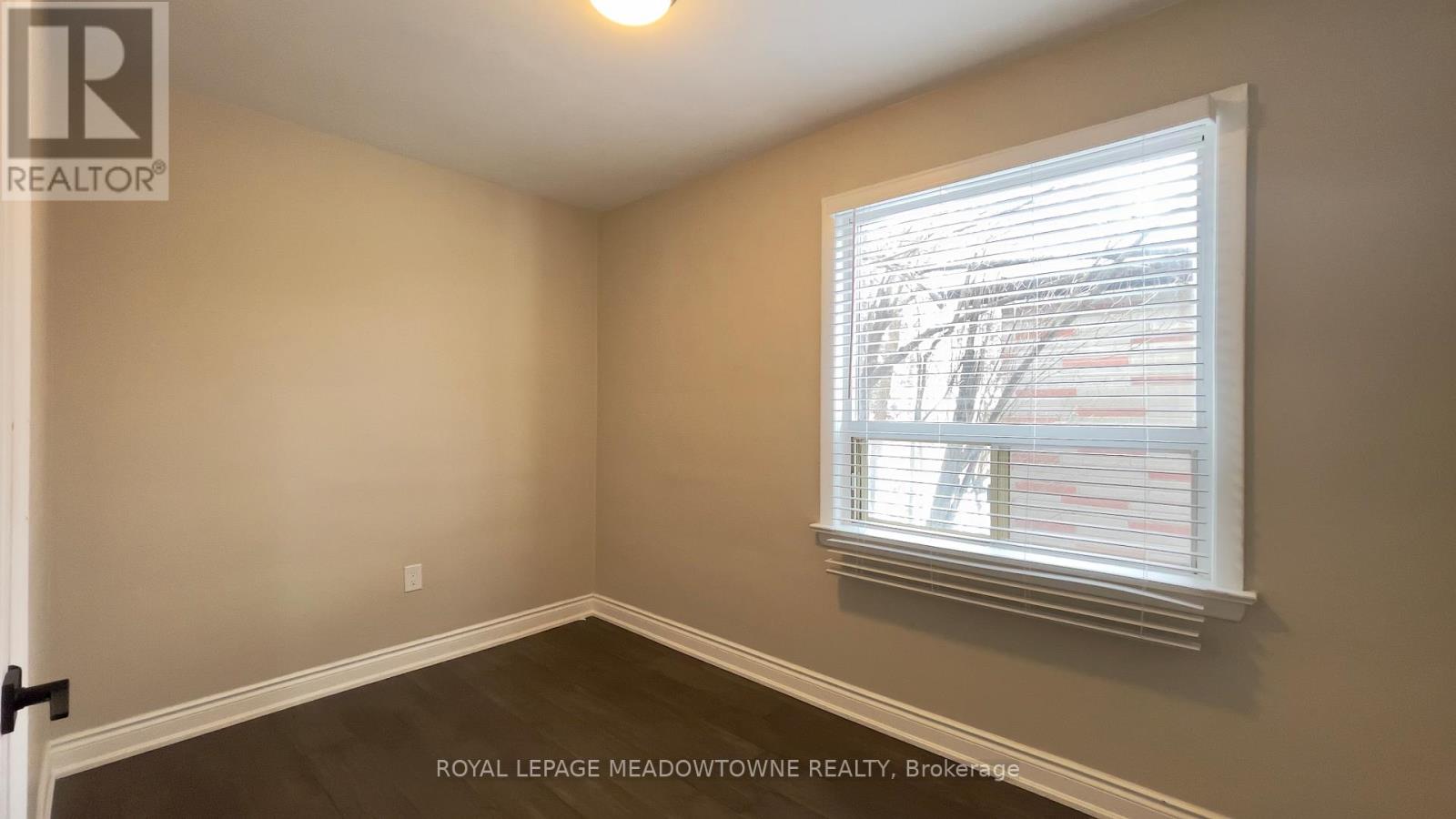 Main - 4 Keats Avenue, Halton Hills, Ontario  L7G 1T4 - Photo 19 - W12784004