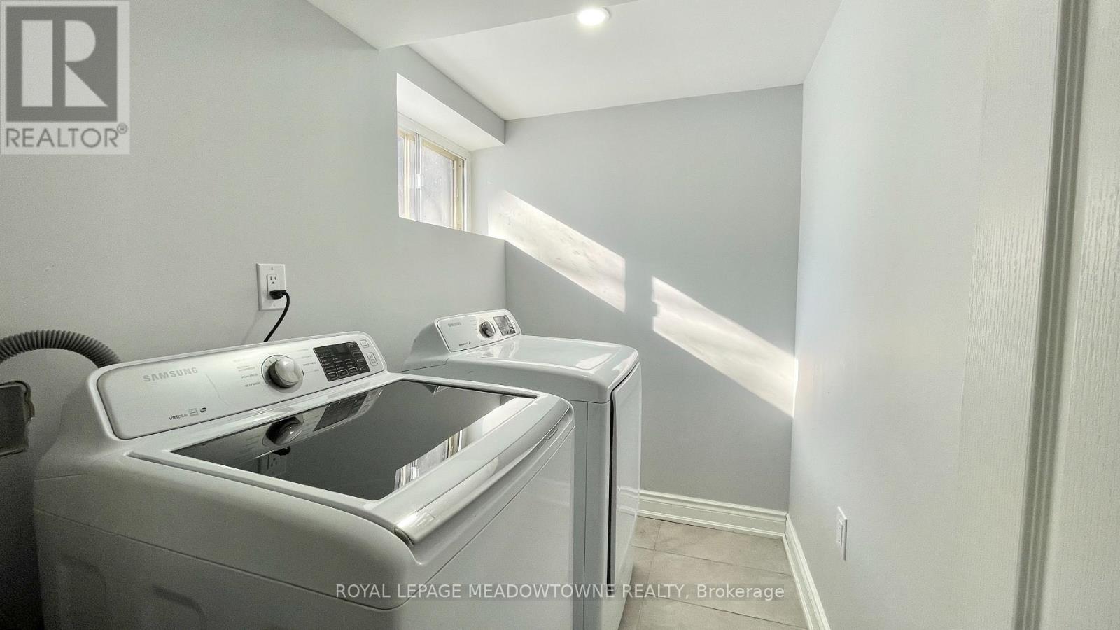 Main - 4 Keats Avenue, Halton Hills, Ontario  L7G 1T4 - Photo 24 - W12784004