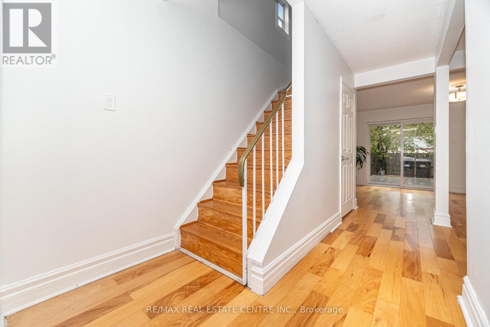 26 Haley Court, Brampton, Ontario  L6S 1N6 - Photo 16 - W12784054