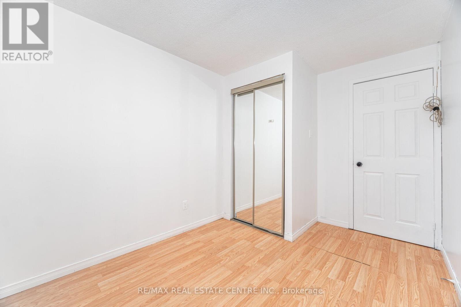 26 Haley Court, Brampton, Ontario  L6S 1N6 - Photo 24 - W12784054