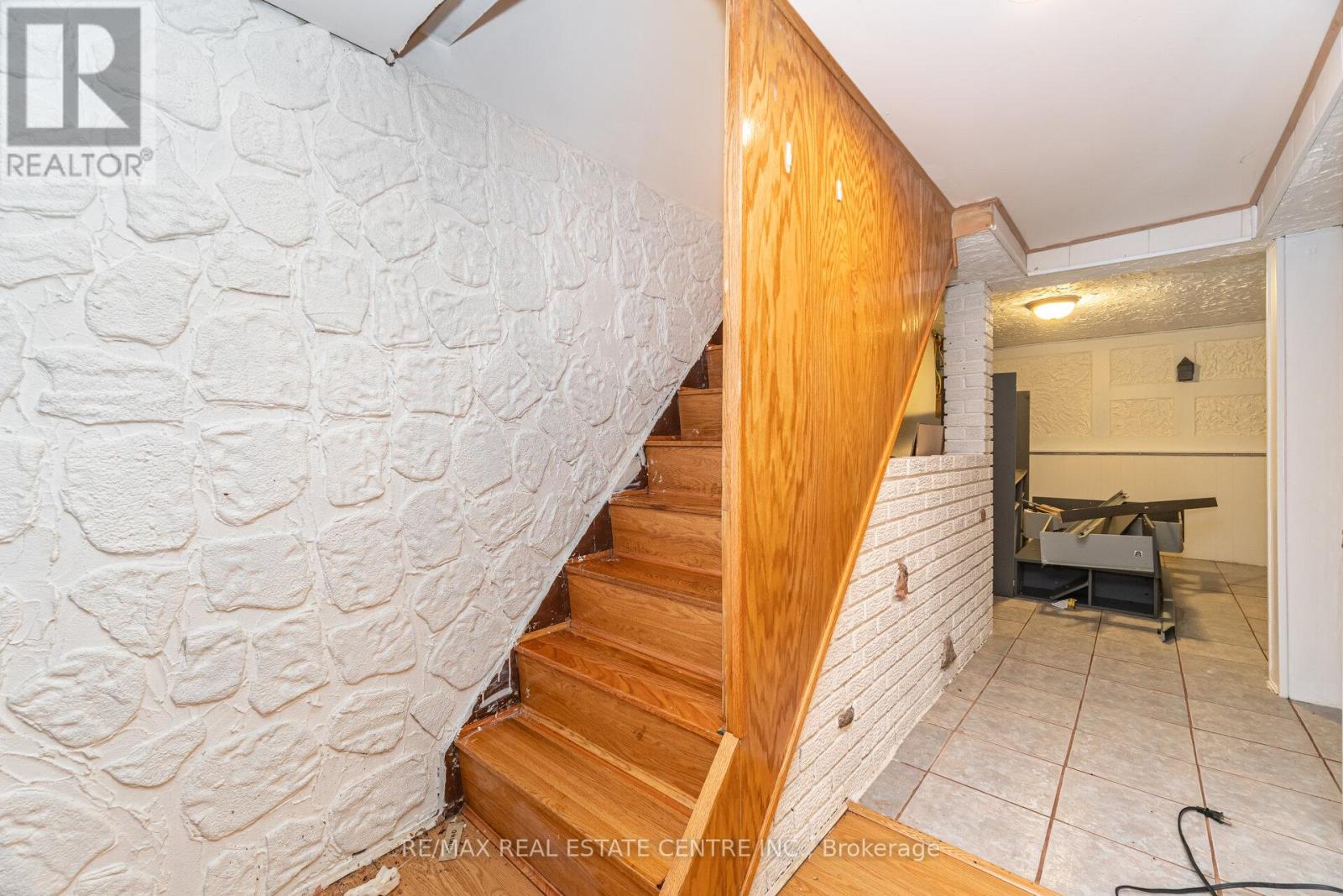 26 Haley Court, Brampton, Ontario  L6S 1N6 - Photo 27 - W12784054