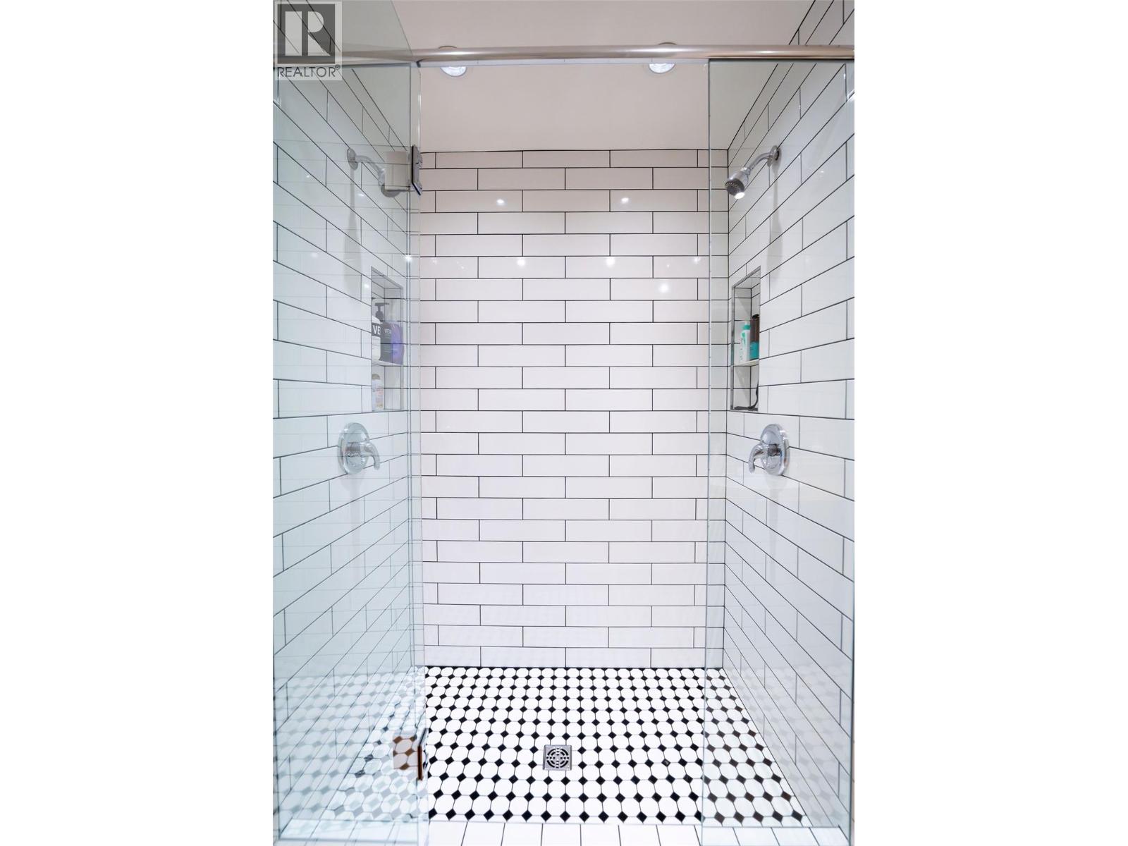 504 Ninth Street E, Revelstoke, British Columbia  V0E 2S0 - Photo 34 - 10375450