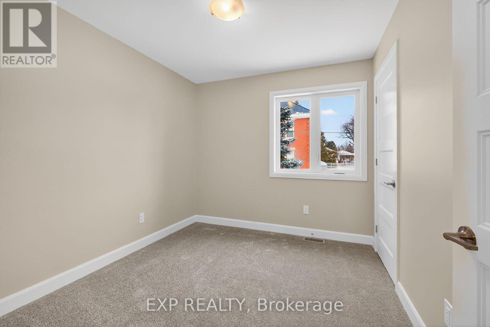 53 Craig Street, Russell, Ontario  K4R 1A6 - Photo 13 - X12172249