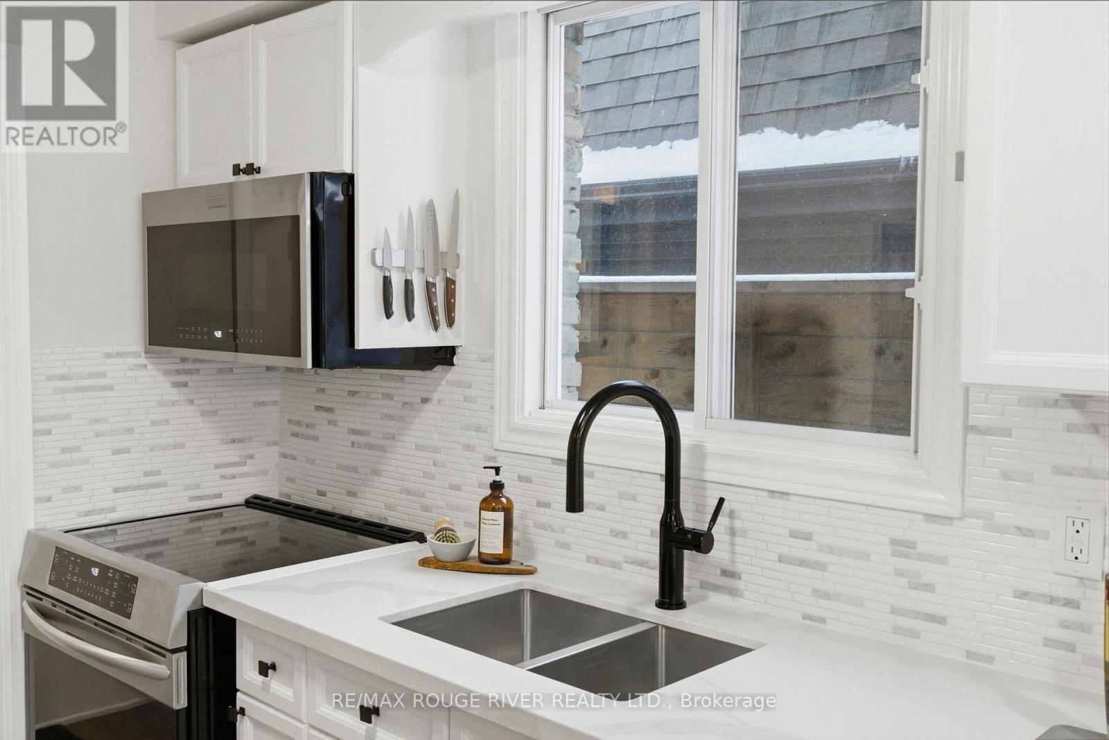 5 Glenmount Court, Whitby, Ontario  L1N 5M7 - Photo 15 - E12784154