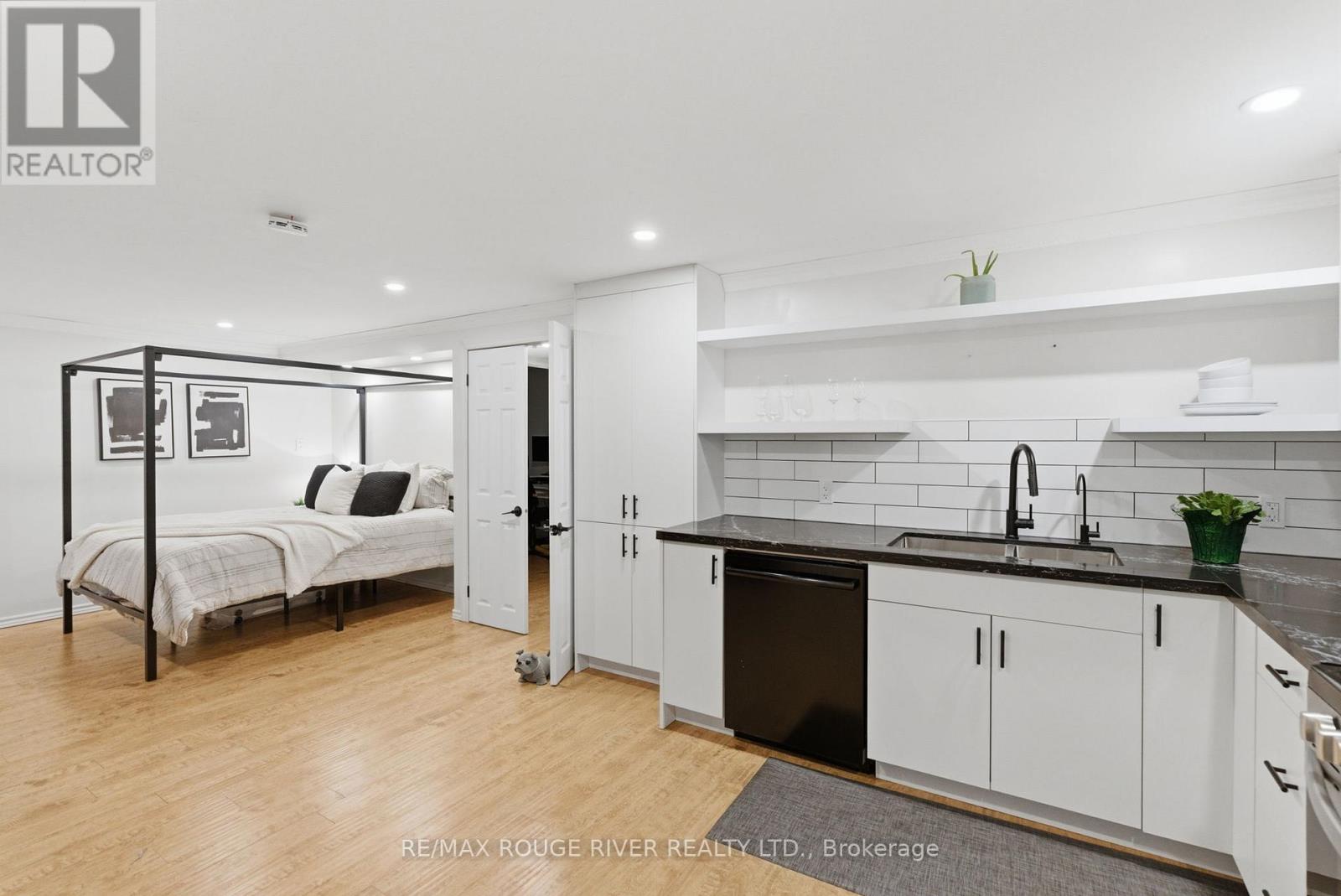 5 Glenmount Court, Whitby, Ontario  L1N 5M7 - Photo 40 - E12784154