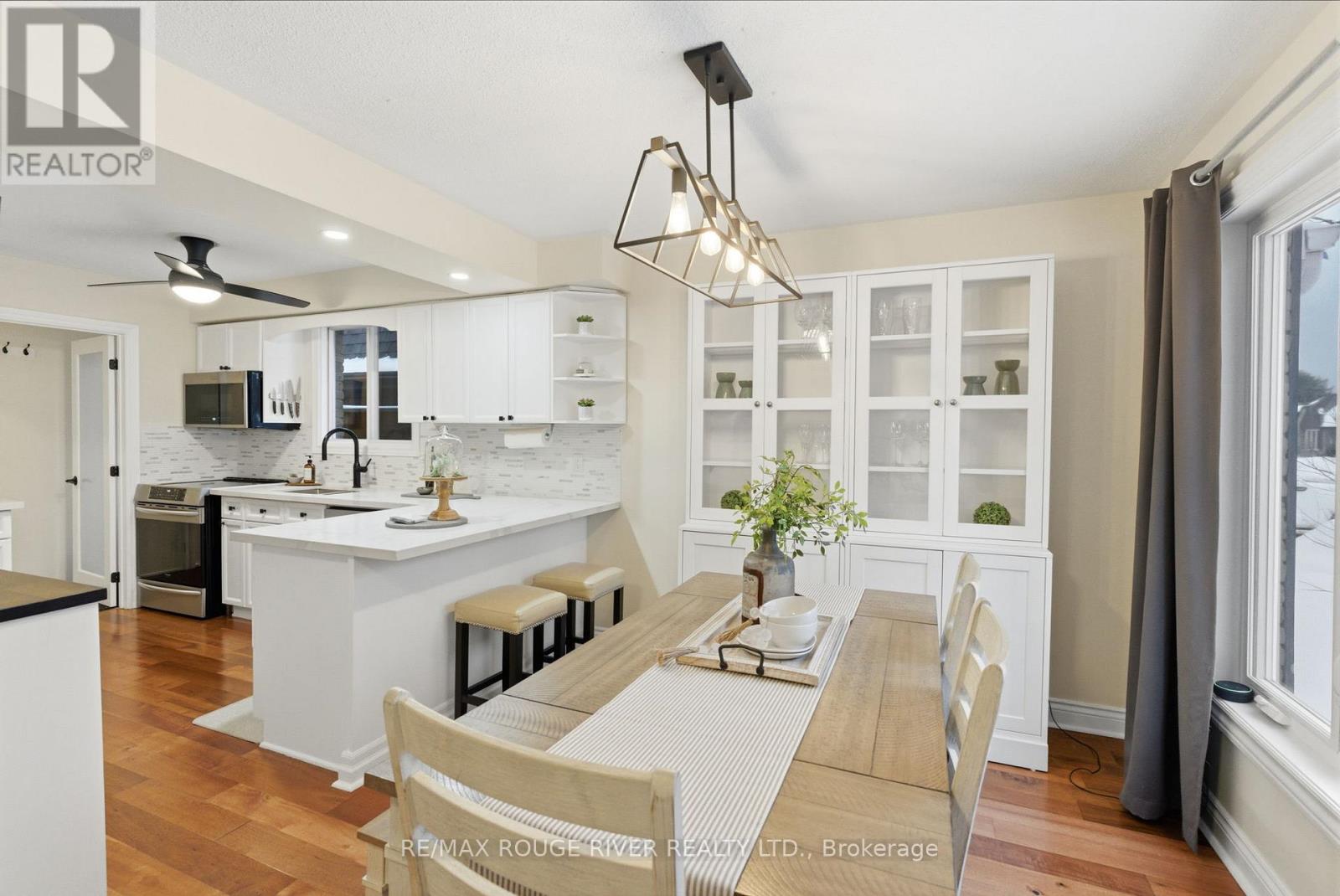 5 Glenmount Court, Whitby, Ontario  L1N 5M7 - Photo 5 - E12784154