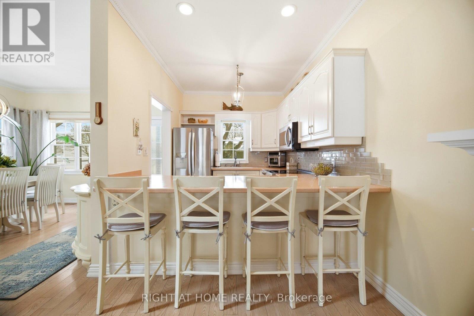 10 Lighthouse Point, Fort Erie, Ontario  L0S 1B0 - Photo 14 - X12783926