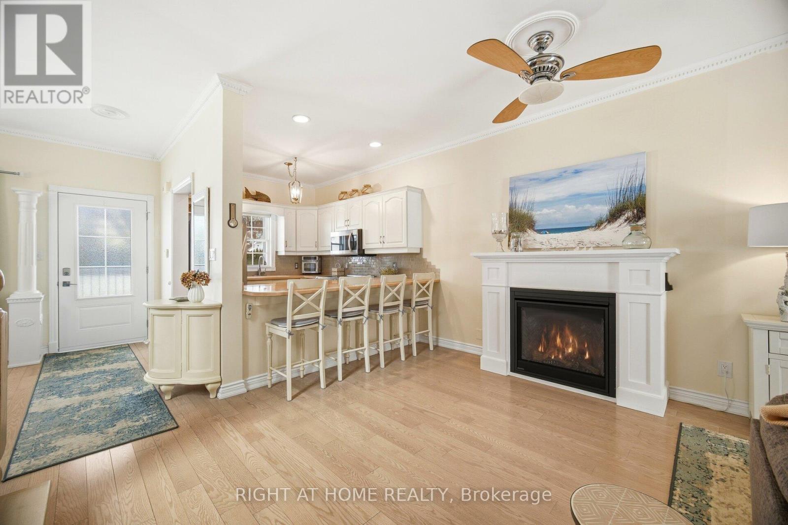 10 Lighthouse Point, Fort Erie, Ontario  L0S 1B0 - Photo 17 - X12783926