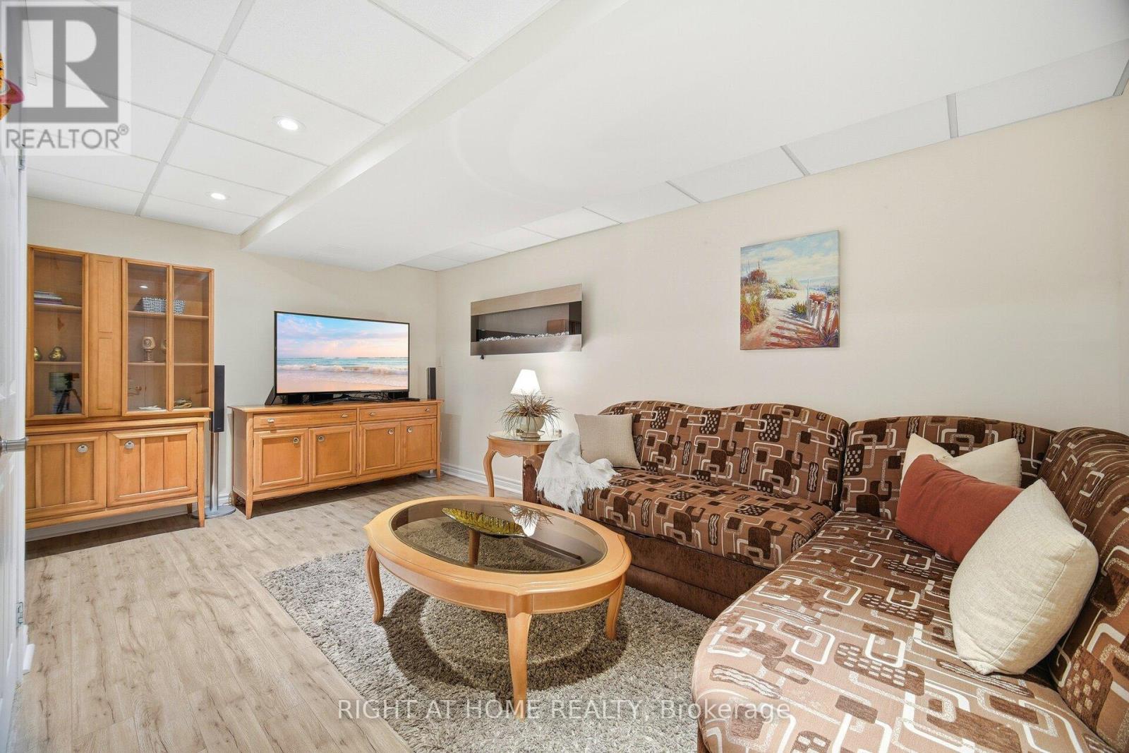 10 Lighthouse Point, Fort Erie, Ontario  L0S 1B0 - Photo 37 - X12783926