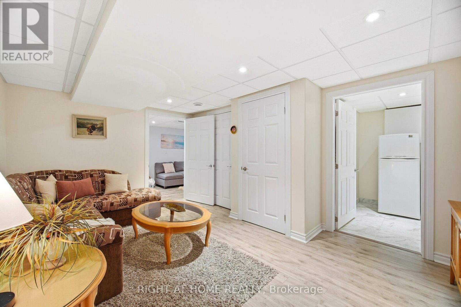 10 Lighthouse Point, Fort Erie, Ontario  L0S 1B0 - Photo 38 - X12783926