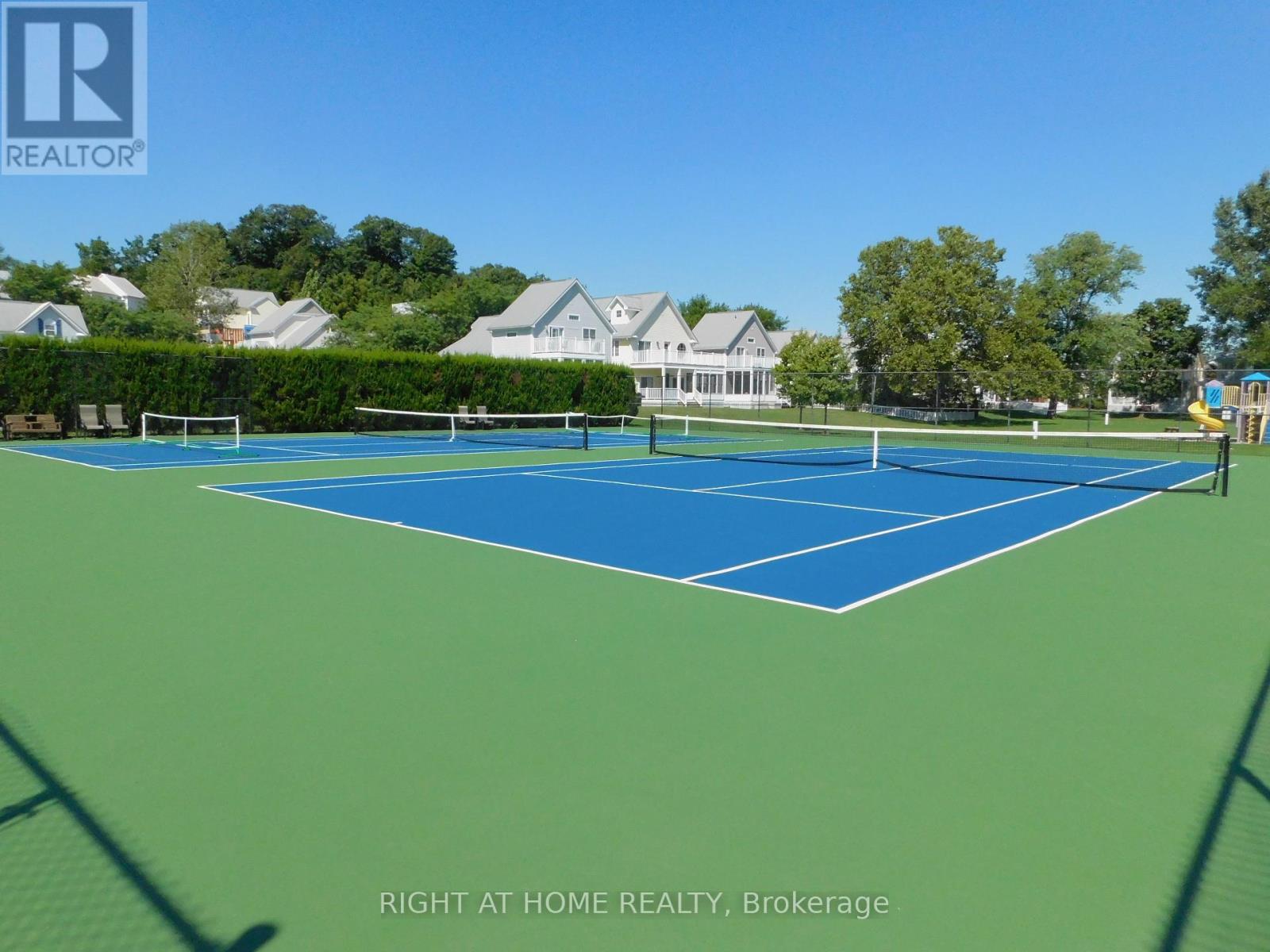 10 Lighthouse Point, Fort Erie, Ontario  L0S 1B0 - Photo 48 - X12783926