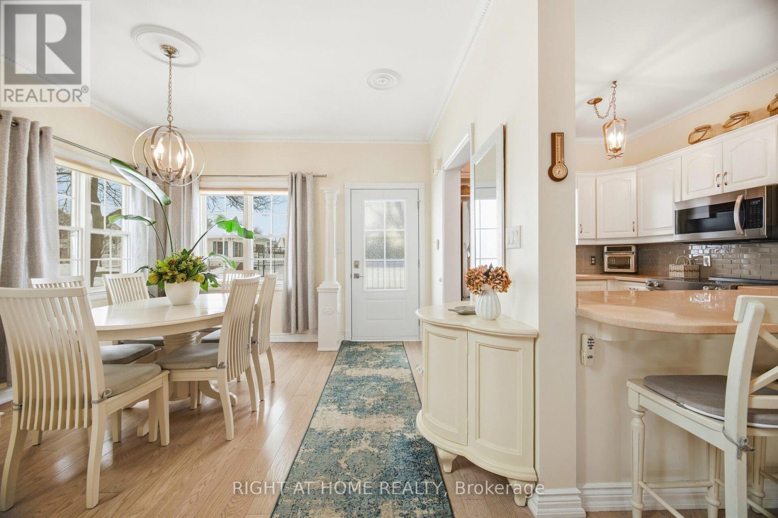 10 Lighthouse Point, Fort Erie, Ontario  L0S 1B0 - Photo 8 - X12783926