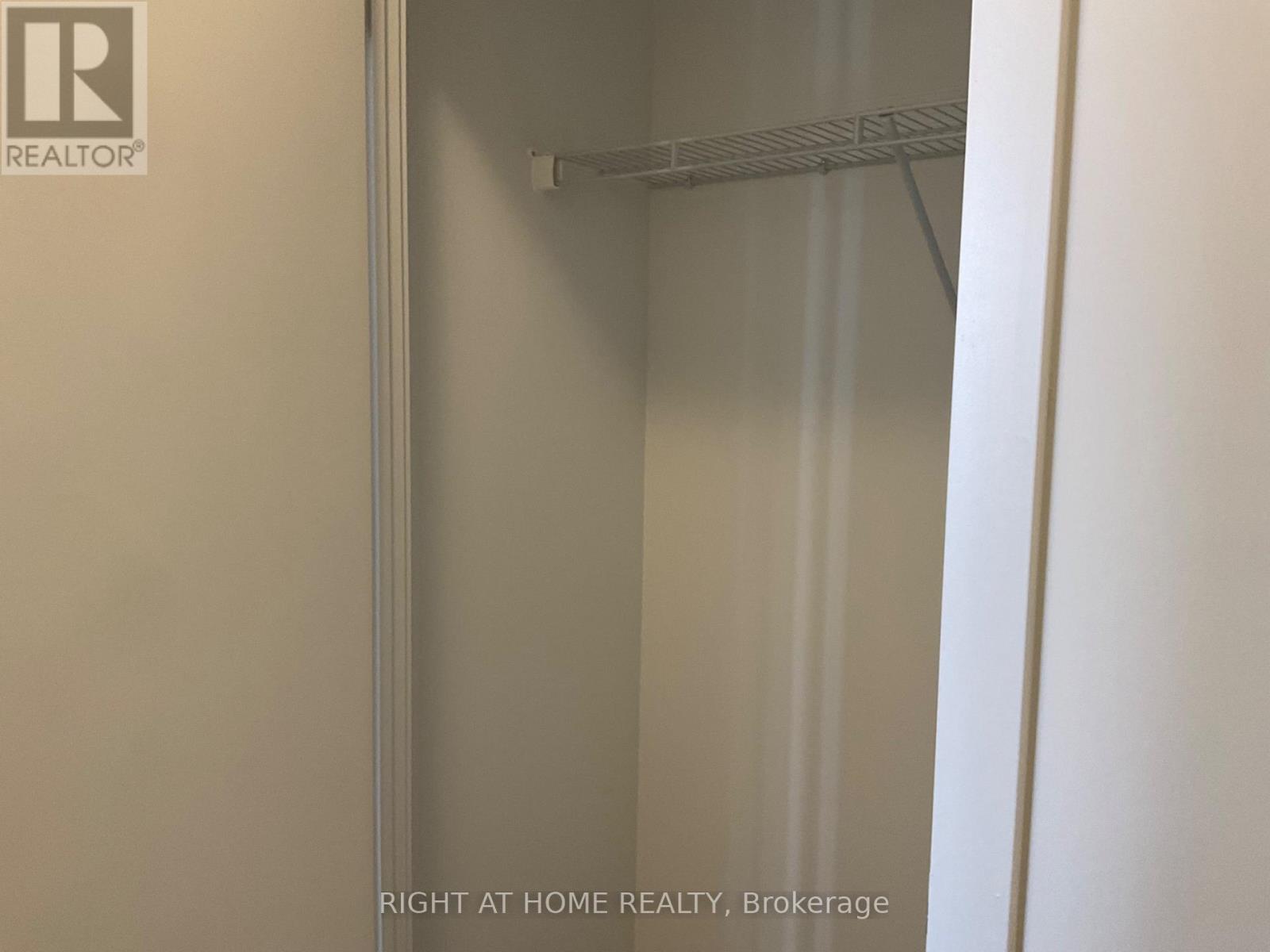 1814 - 15 Wellington Street, Kitchener, Ontario  N2G 0E3 - Photo 7 - X12783978