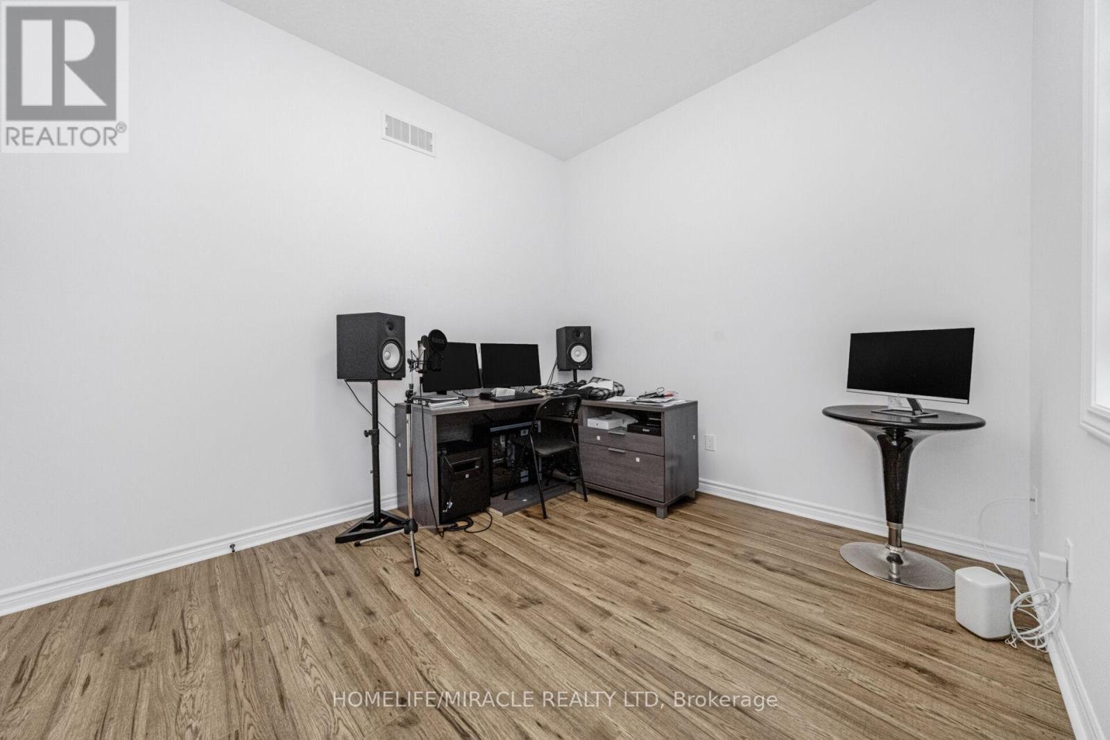 158 Savannah Ridge Drive, Brant, Ontario  N3L 0L5 - Photo 21 - X12784024