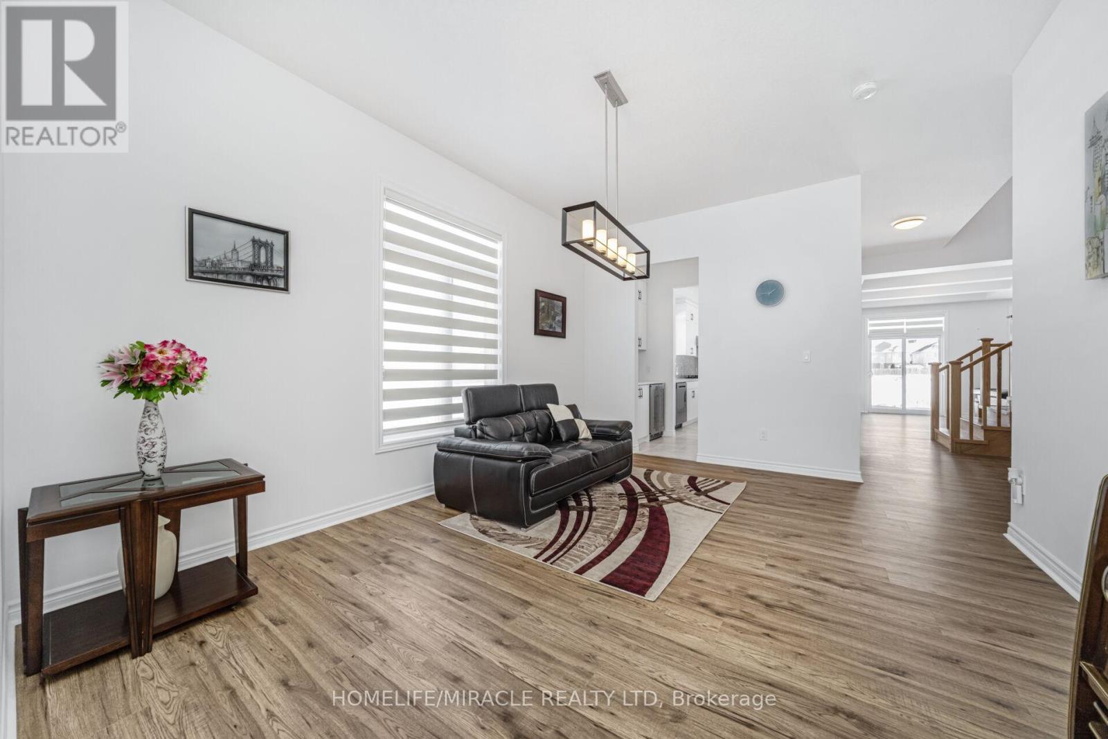 158 Savannah Ridge Drive, Brant, Ontario  N3L 0L5 - Photo 4 - X12784024