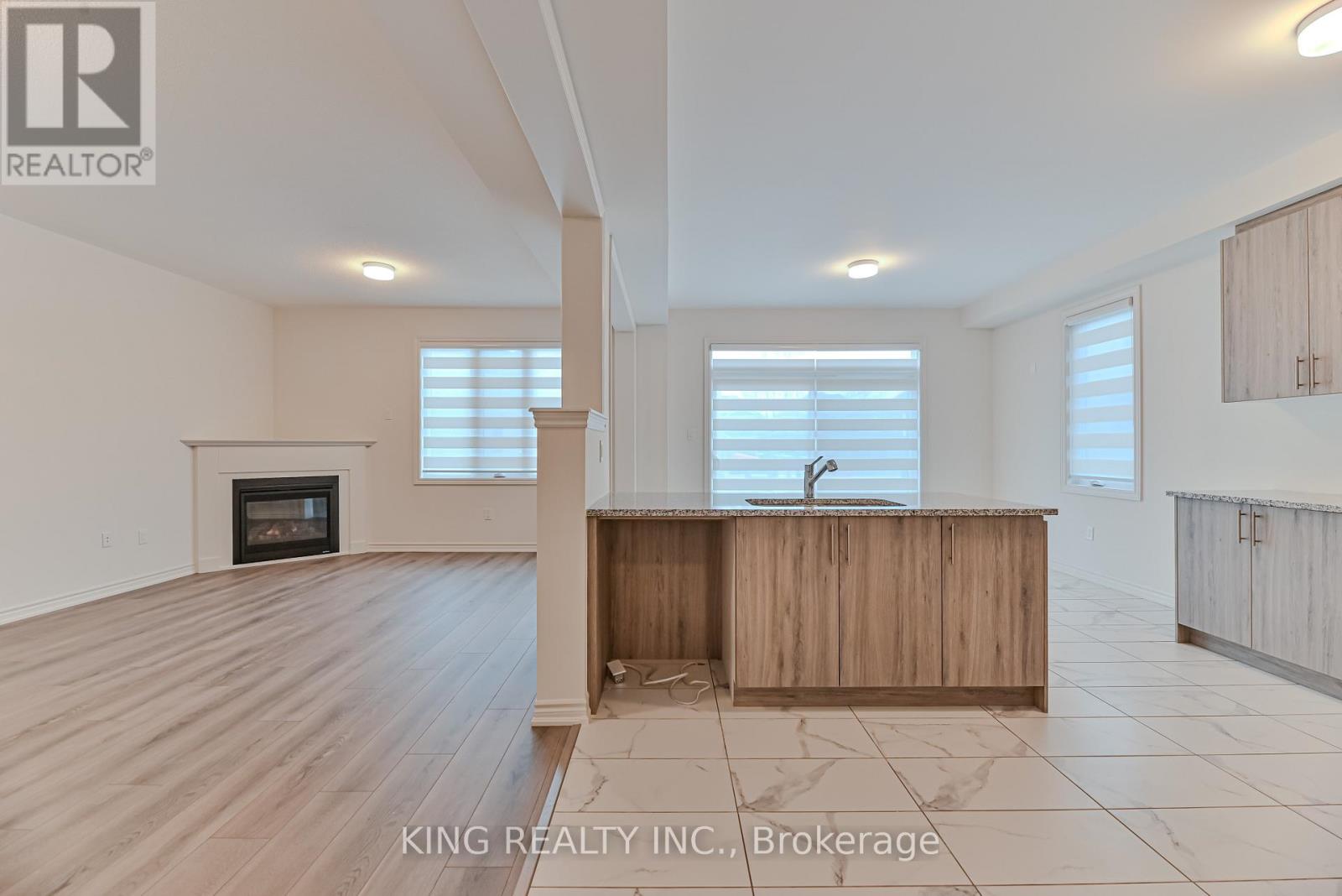 1123 Denton Drive, Cobourg, Ontario  K9A 4A1 - Photo 6 - X12784034