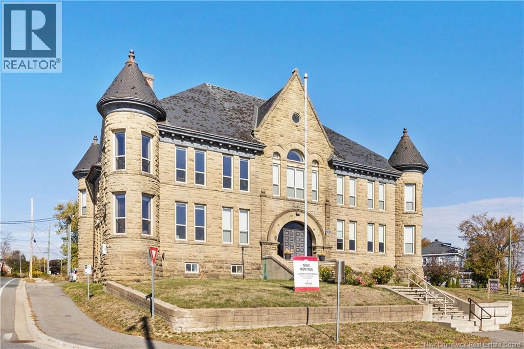 599 King George Highway, Miramichi, New Brunswick  E1V 1N9 - Photo 2 - NB129358