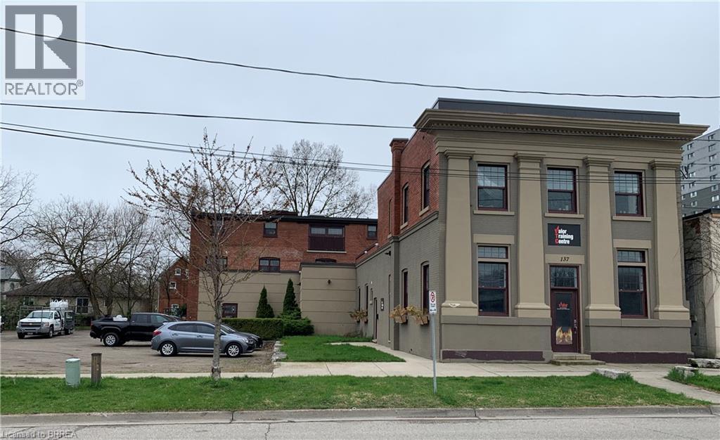 137 Nelson Street Unit# 101, Brantford, Ontario  N3S 4B5 - Photo 3 - 40800509