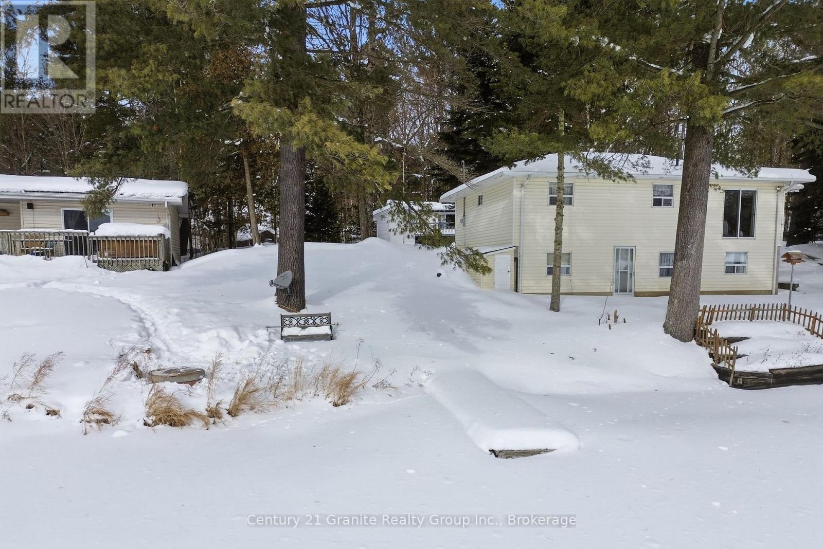 1019 Pike Lane, Dysart Et Al, Ontario K0M 1S0 - Photo 28 - X12784164