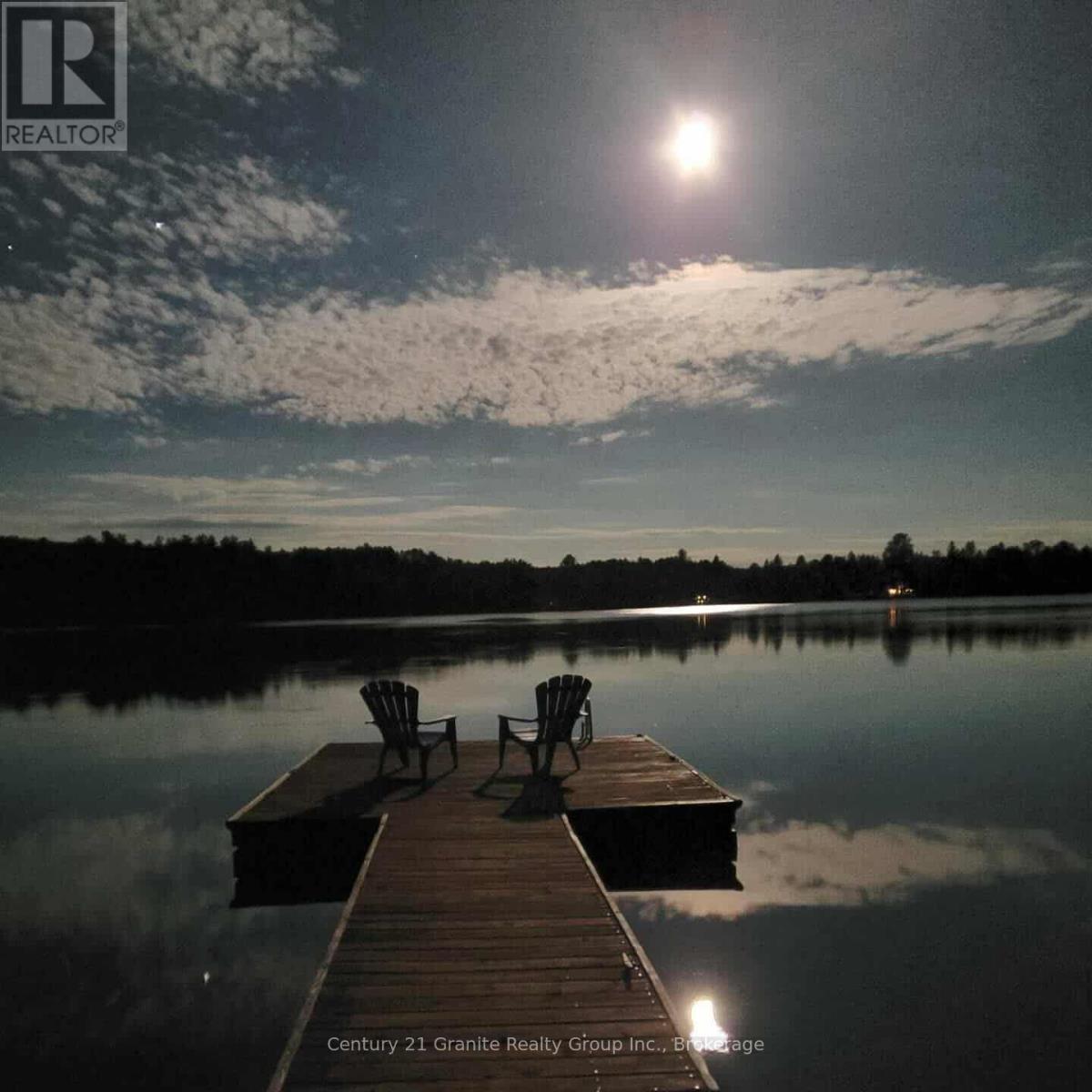 1019 Pike Lane, Dysart Et Al, Ontario K0M 1S0 - Photo 3 - X12784164