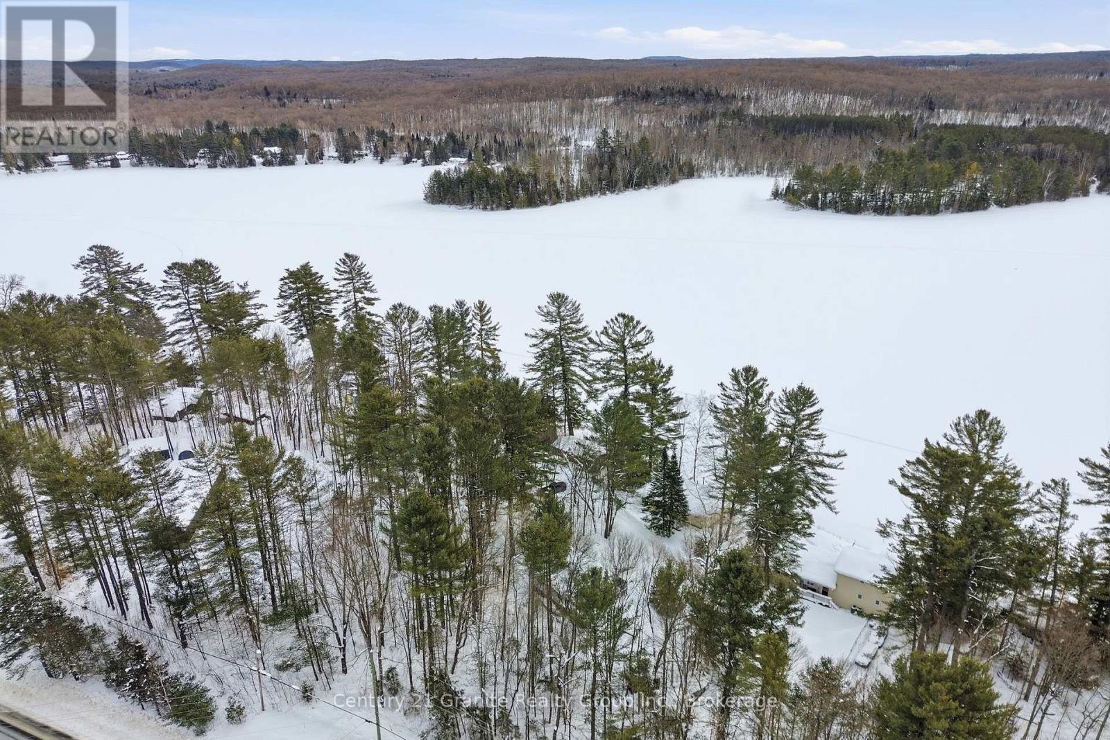 1019 Pike Lane, Dysart Et Al, Ontario K0M 1S0 - Photo 35 - X12784164