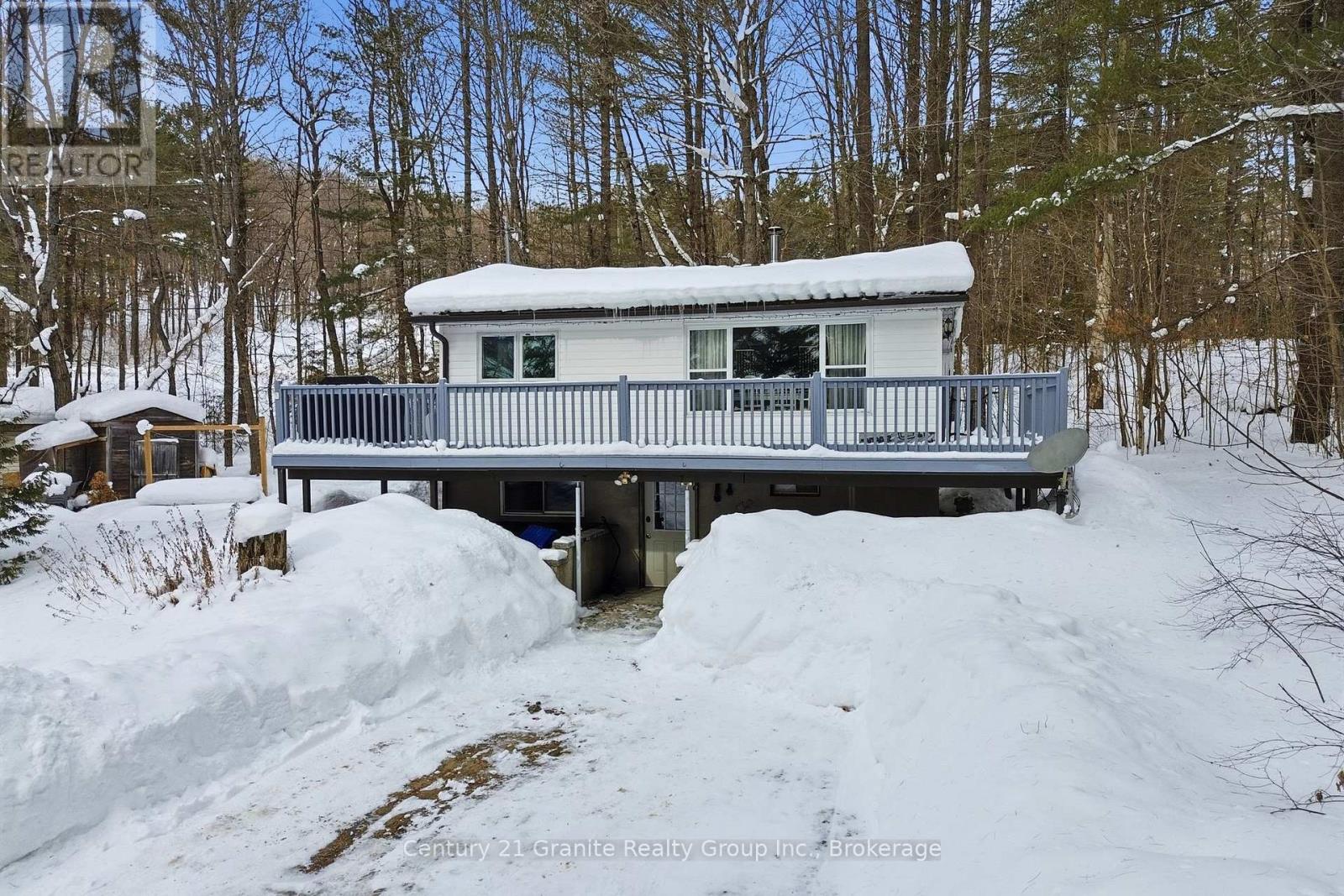 1019 Pike Lane, Dysart Et Al, Ontario K0M 1S0 - Photo 37 - X12784164