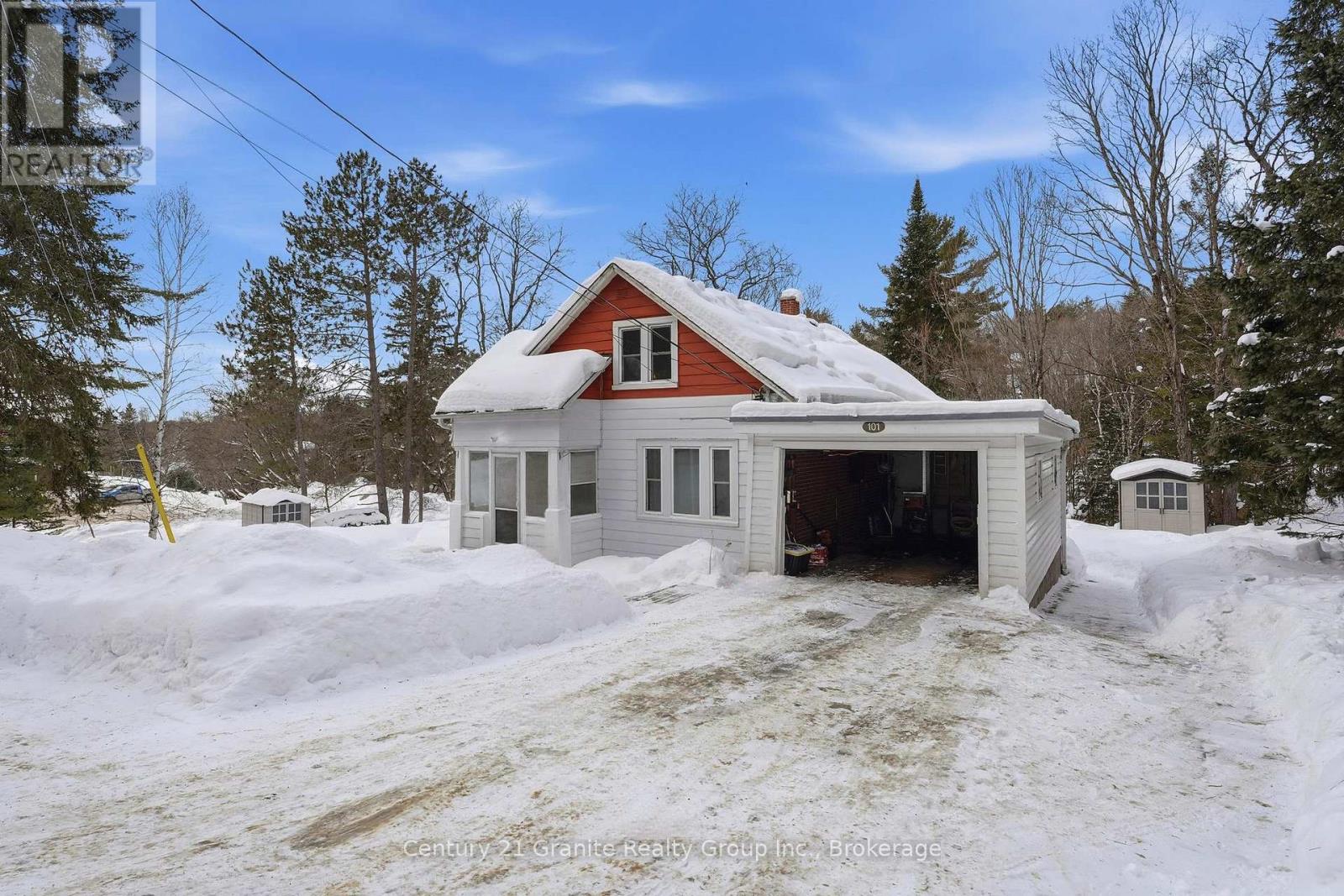 101 Victoria Street, Dysart Et Al, Ontario K0M 1S0 - Photo 47 - X12784224