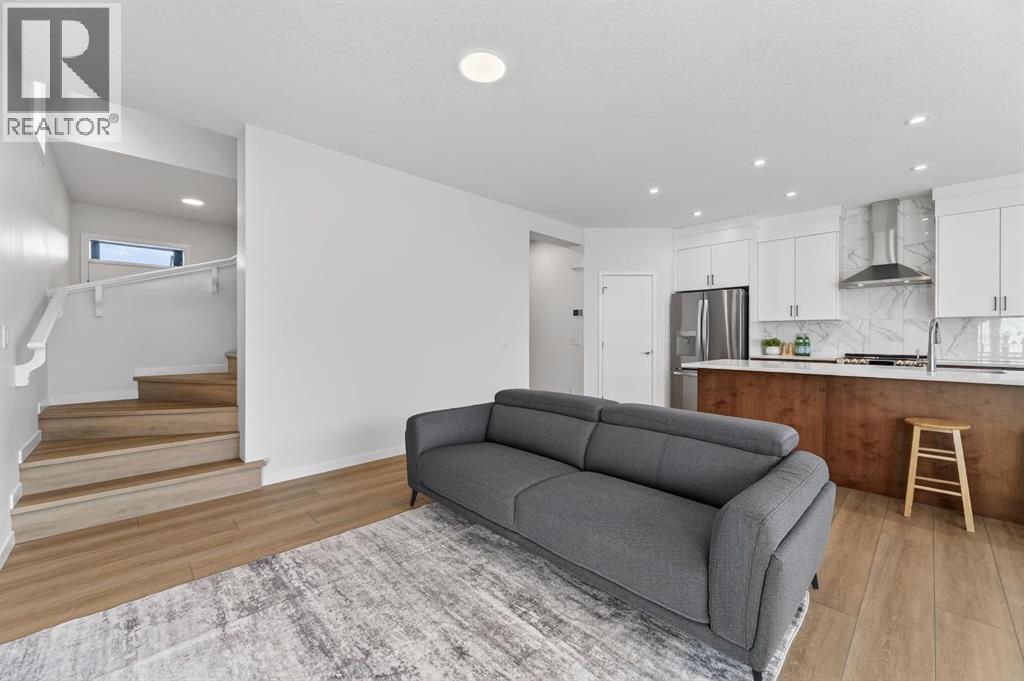 19 Rowley Park Nw, Calgary, Alberta  T3l 0G6 - Photo 17 - A2281755