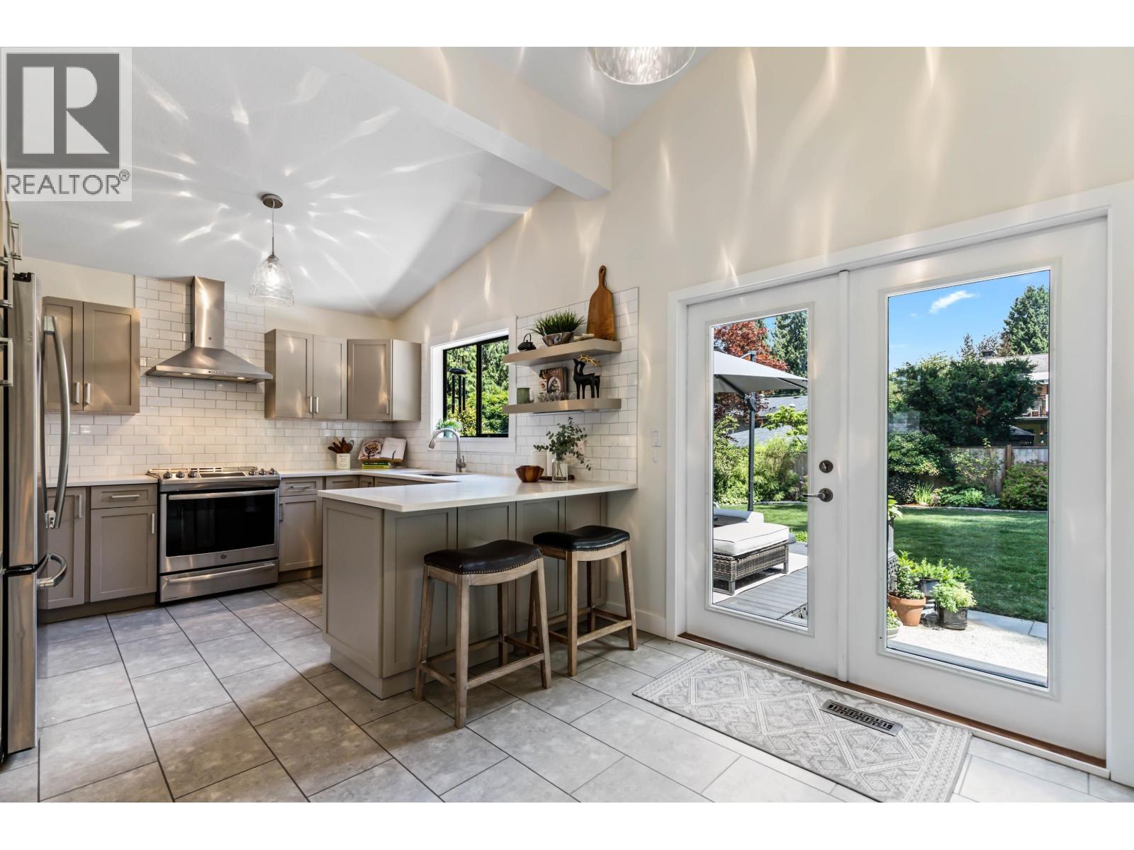 12478 Carlton Street, Maple Ridge, British Columbia  V4R 2L3 - Photo 11 - R3088451