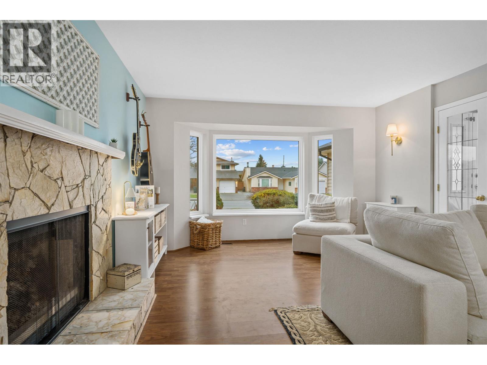 19566 Park Road, Pitt Meadows, British Columbia  V3Y 1B1 - Photo 5 - R3089105