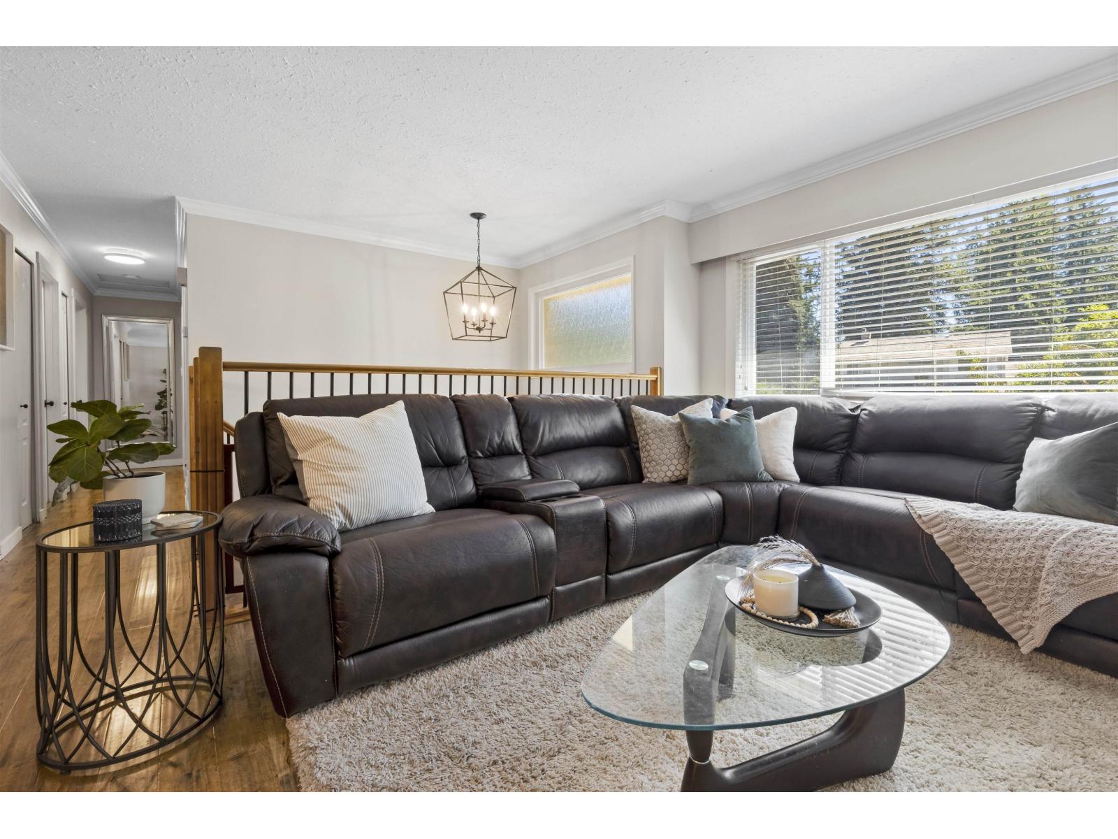 19745 38a Avenue, Langley, British Columbia  V3A 4W7 - Photo 8 - R3089334