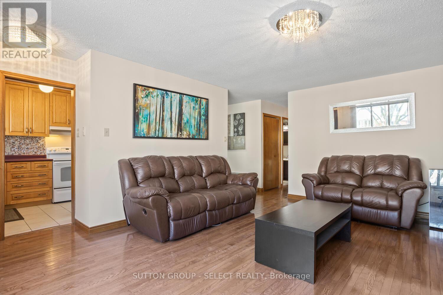 31 Meadowview Road, London South, Ontario  N6J 4E5 - Photo 15 - X12784282