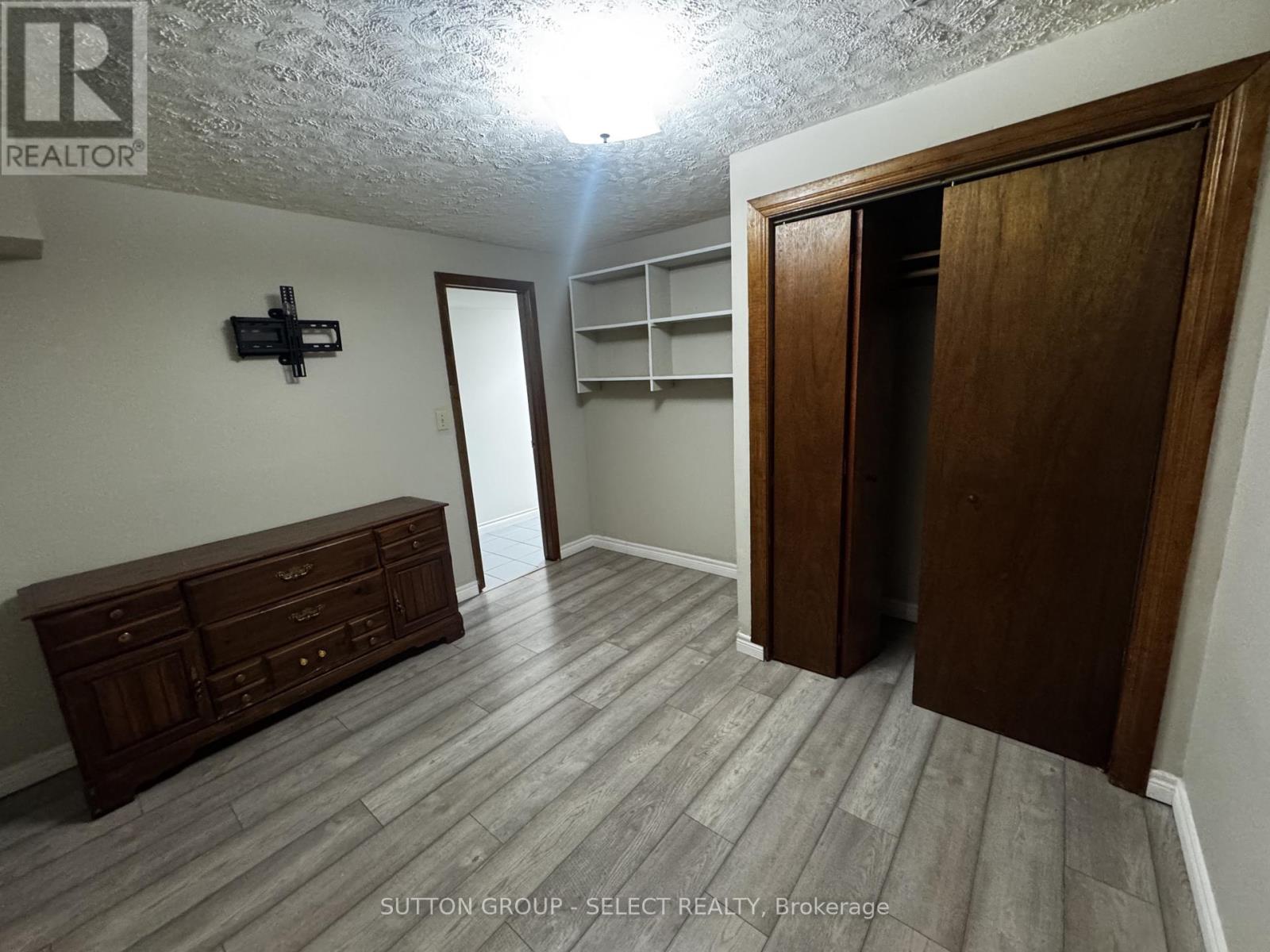 31 Meadowview Road, London South, Ontario  N6J 4E5 - Photo 35 - X12784282