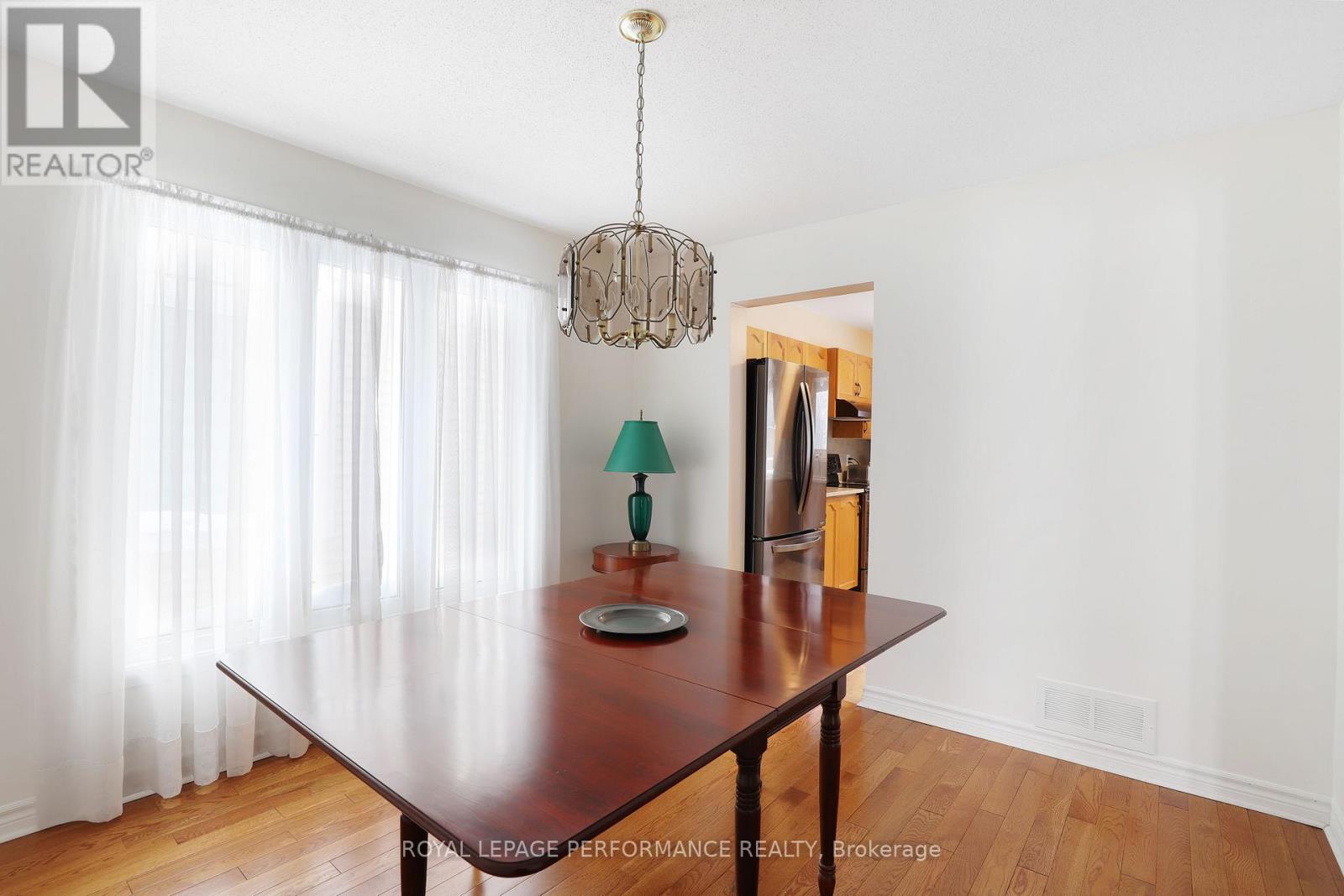 10 Ellisson Way, Ottawa, Ontario  K1G 4N8 - Photo 14 - X12784150