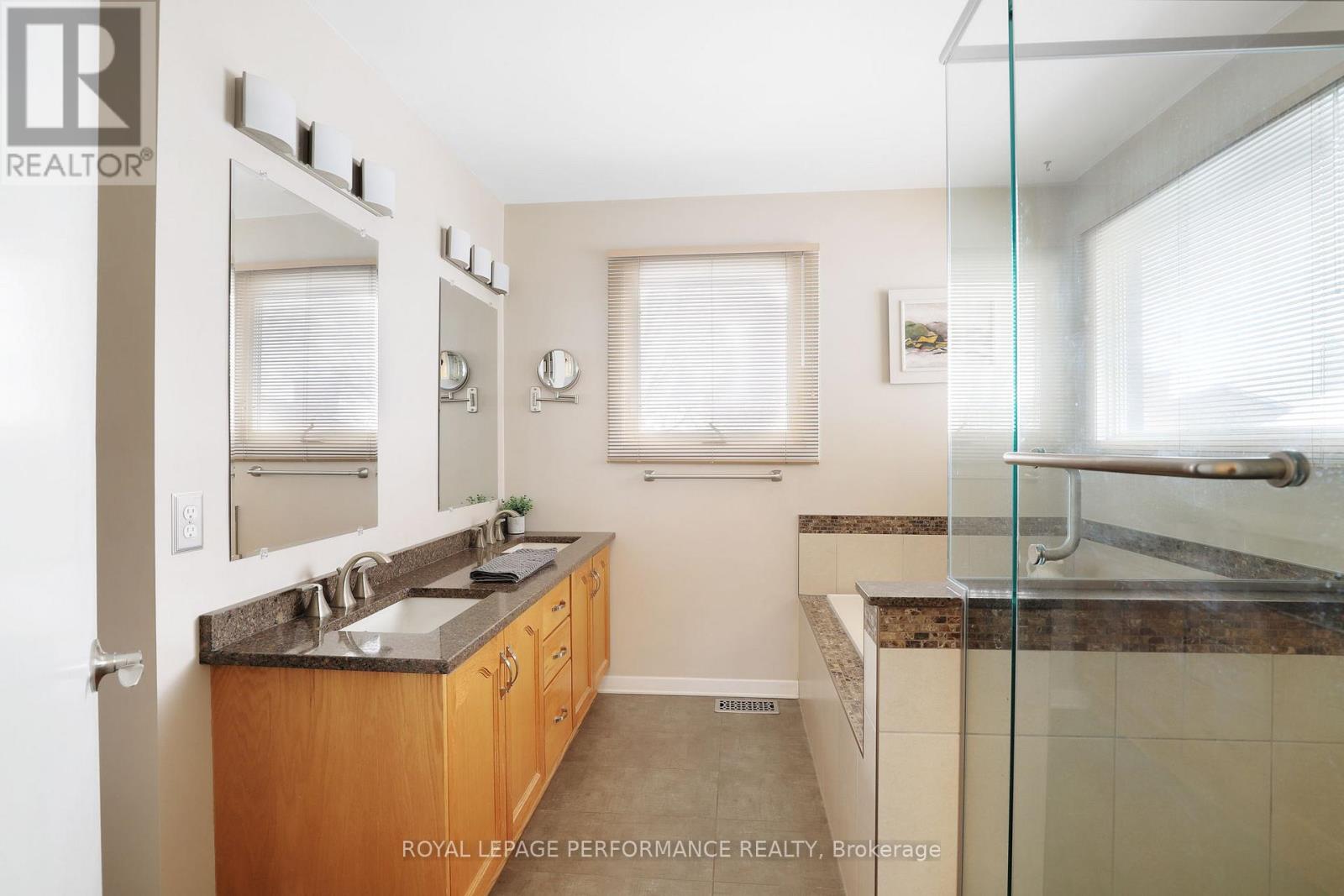 10 Ellisson Way, Ottawa, Ontario  K1G 4N8 - Photo 23 - X12784150