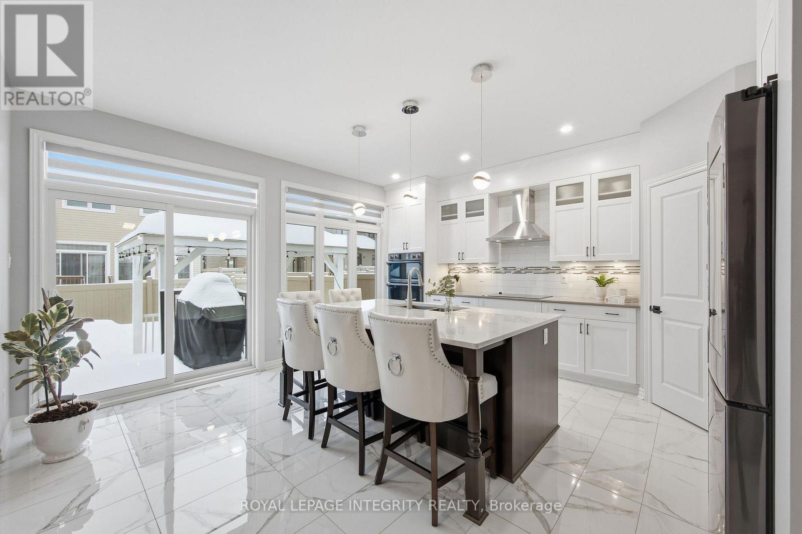 211 Osterley Way, Ottawa, Ontario  K2S 2P2 - Photo 9 - X12784162